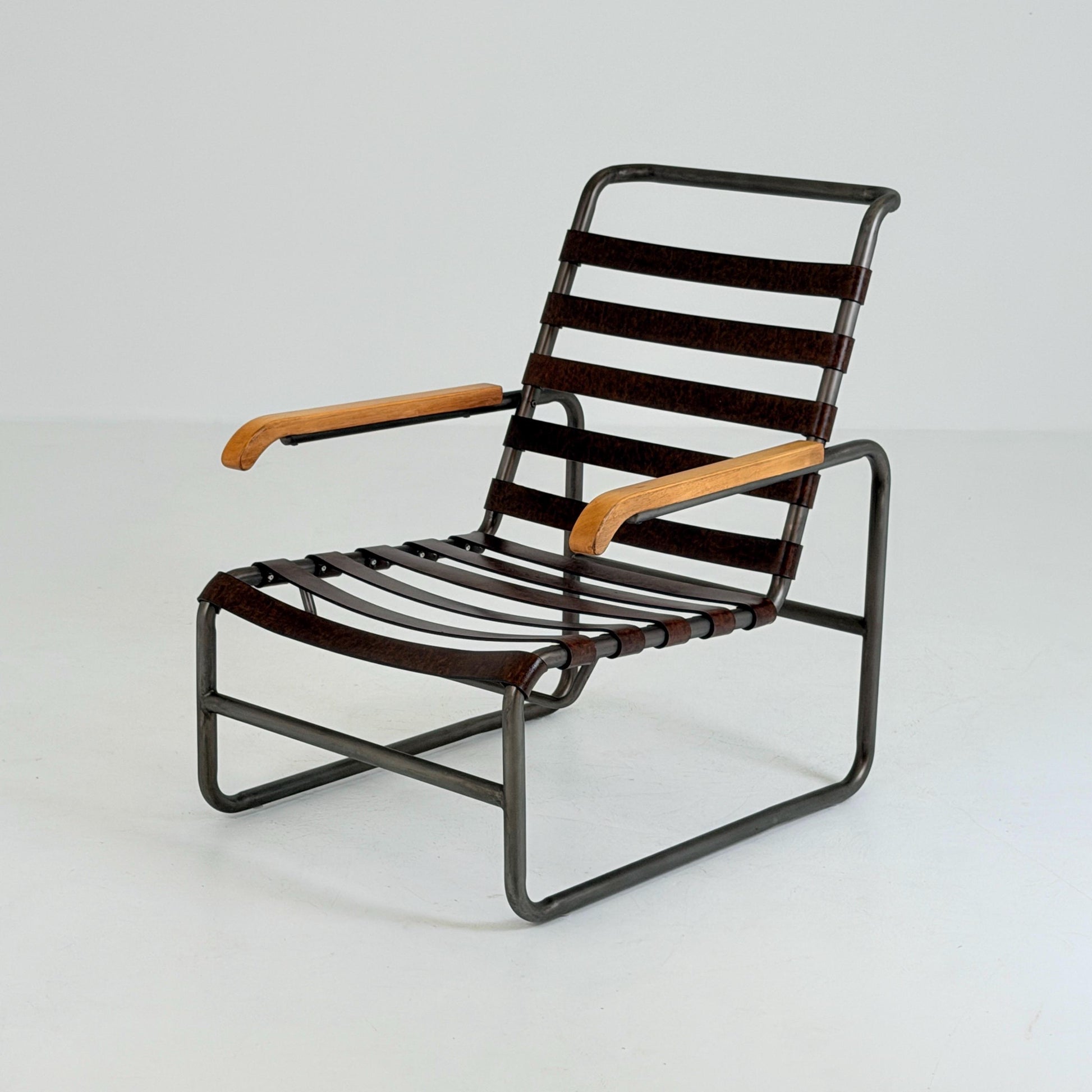 Mid-Century tubular Bauhaus Lounge Chair Cognac leather Germany