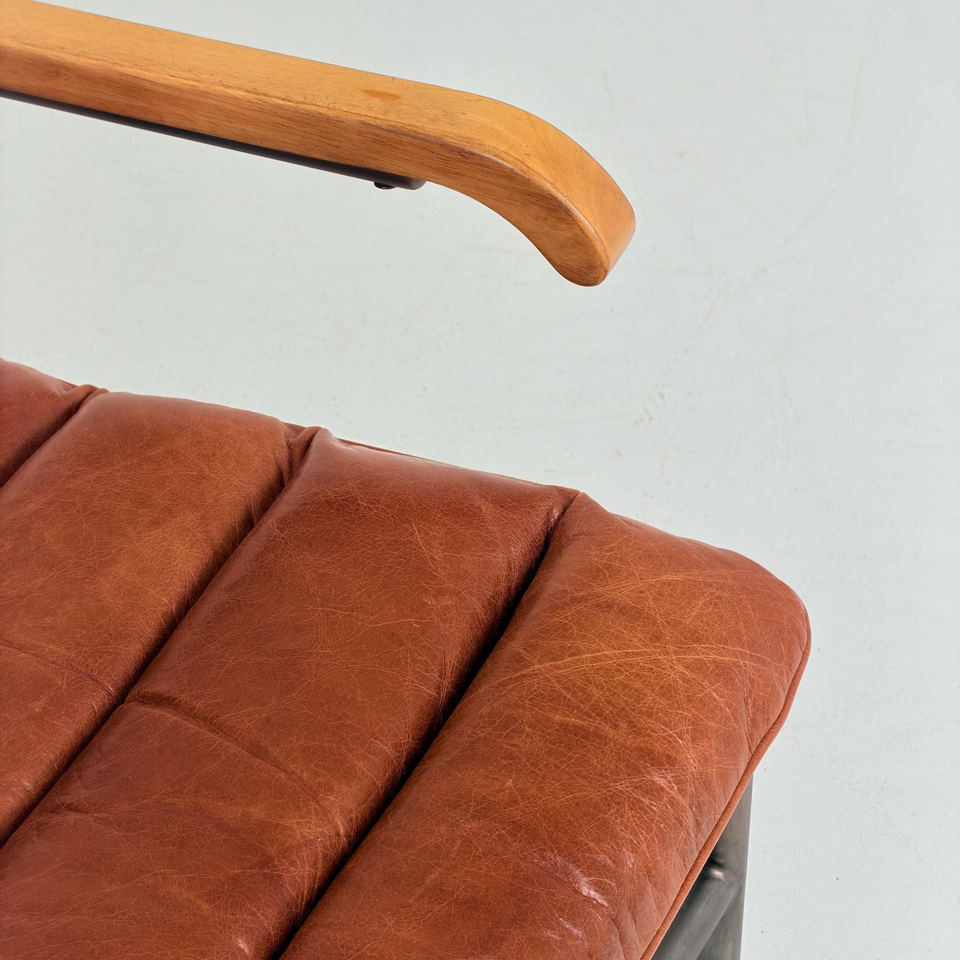 Mid-Century tubular Bauhaus Lounge Chair Cognac leather Germany