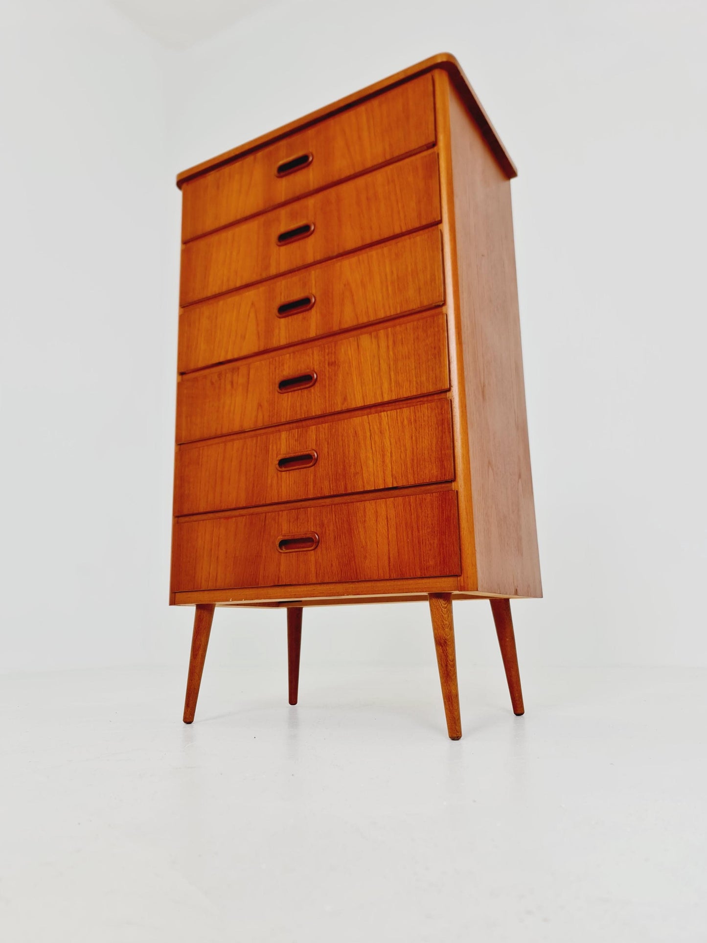 Midcentury danish design chest of drawers / drawer dresser /6 drawers cabinet, 1960s