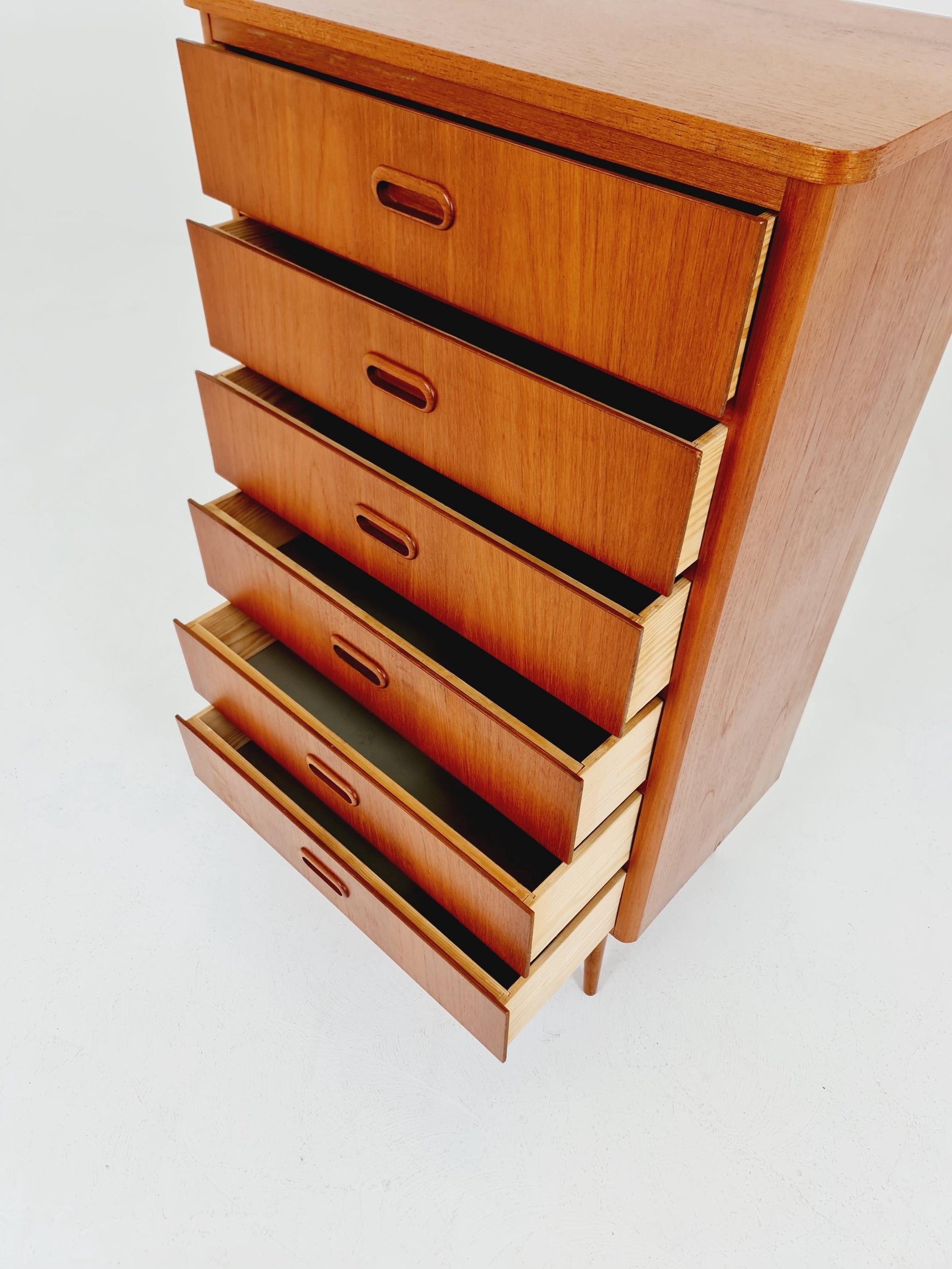 Midcentury danish design chest of drawers / drawer dresser /6 drawers cabinet, 1960s