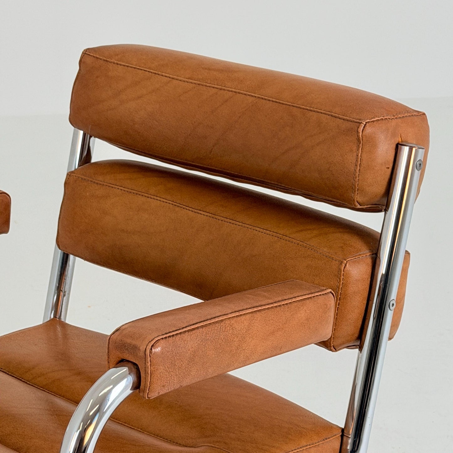 Mid-Century Bauhaus Executive Swivel Armchair | Cognac Leather & Chrome Star Base | Italy 1980s