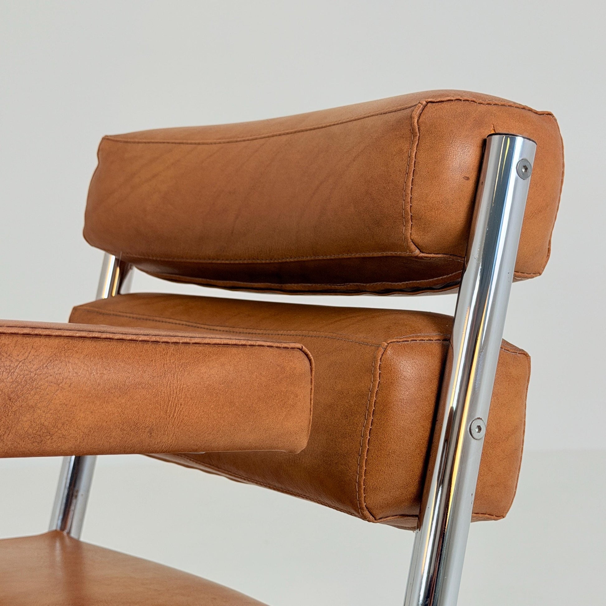 Mid-Century Bauhaus Executive Swivel Armchair | Cognac Leather & Chrome Star Base | Italy 1980s