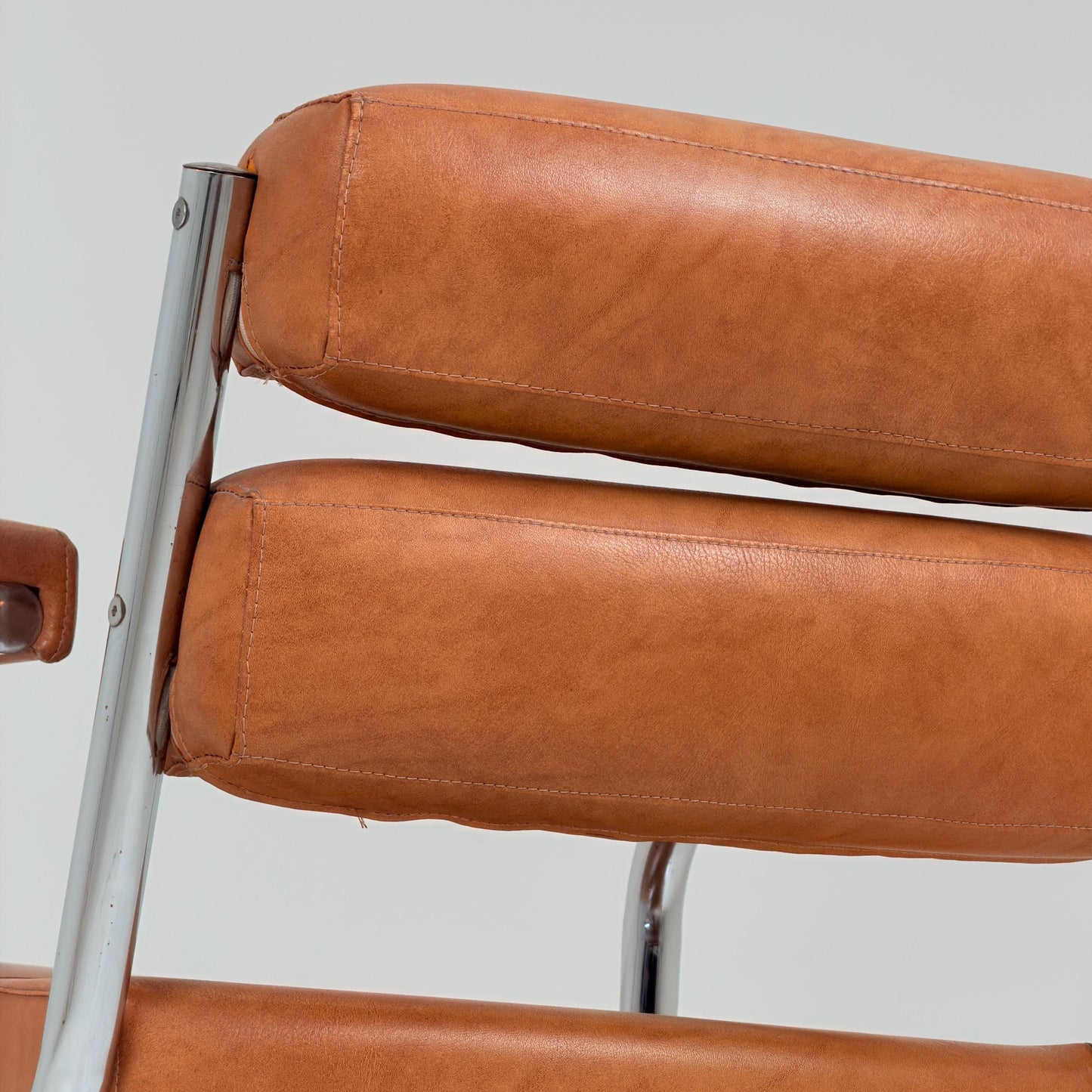 Mid-Century Bauhaus Executive Swivel Armchair | Cognac Leather & Chrome Star Base | Italy 1980s