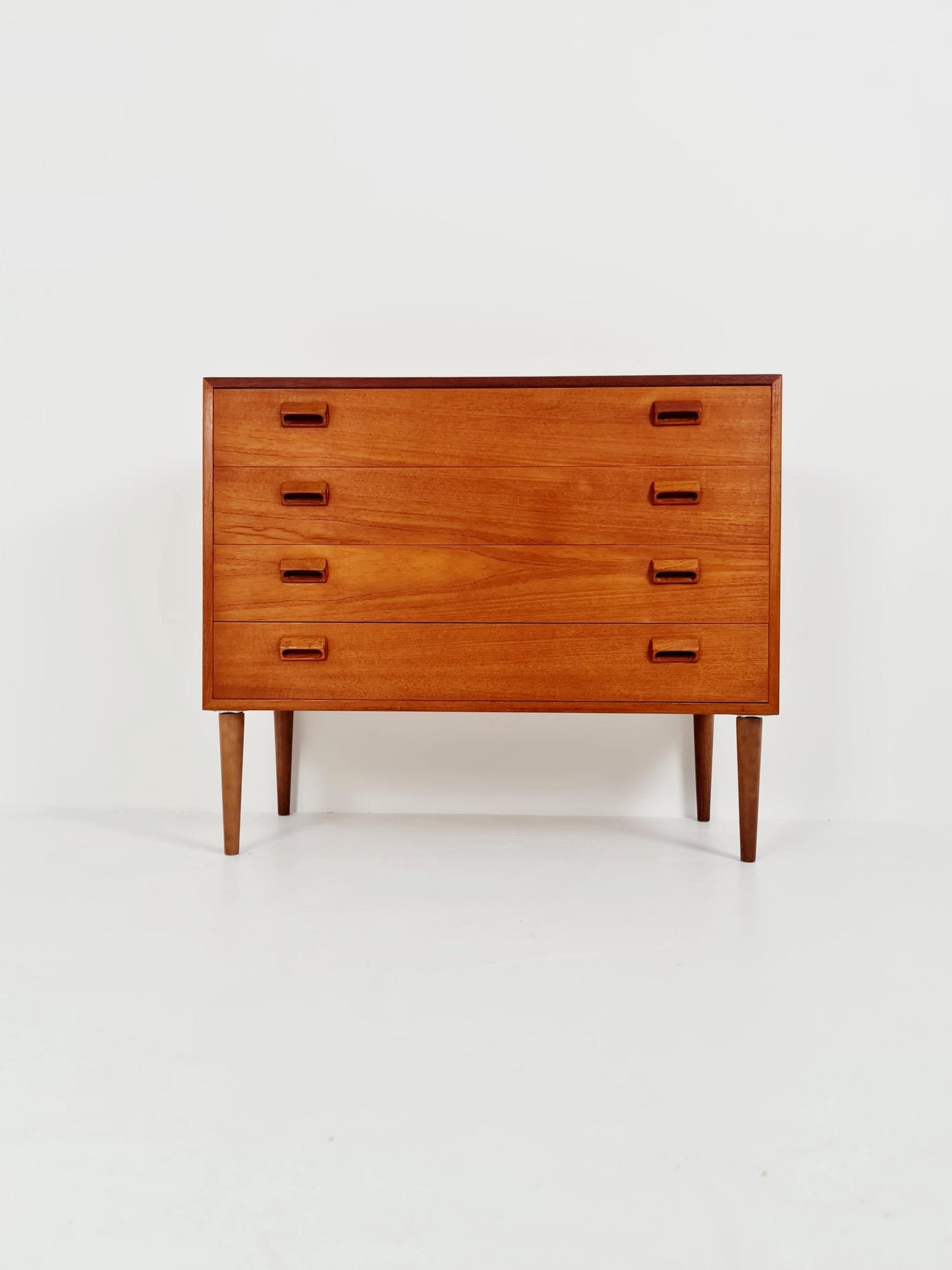 Midcentury danish design chest of drawers By Børge Mogensen For Søborg Mobelfabrik 1960s