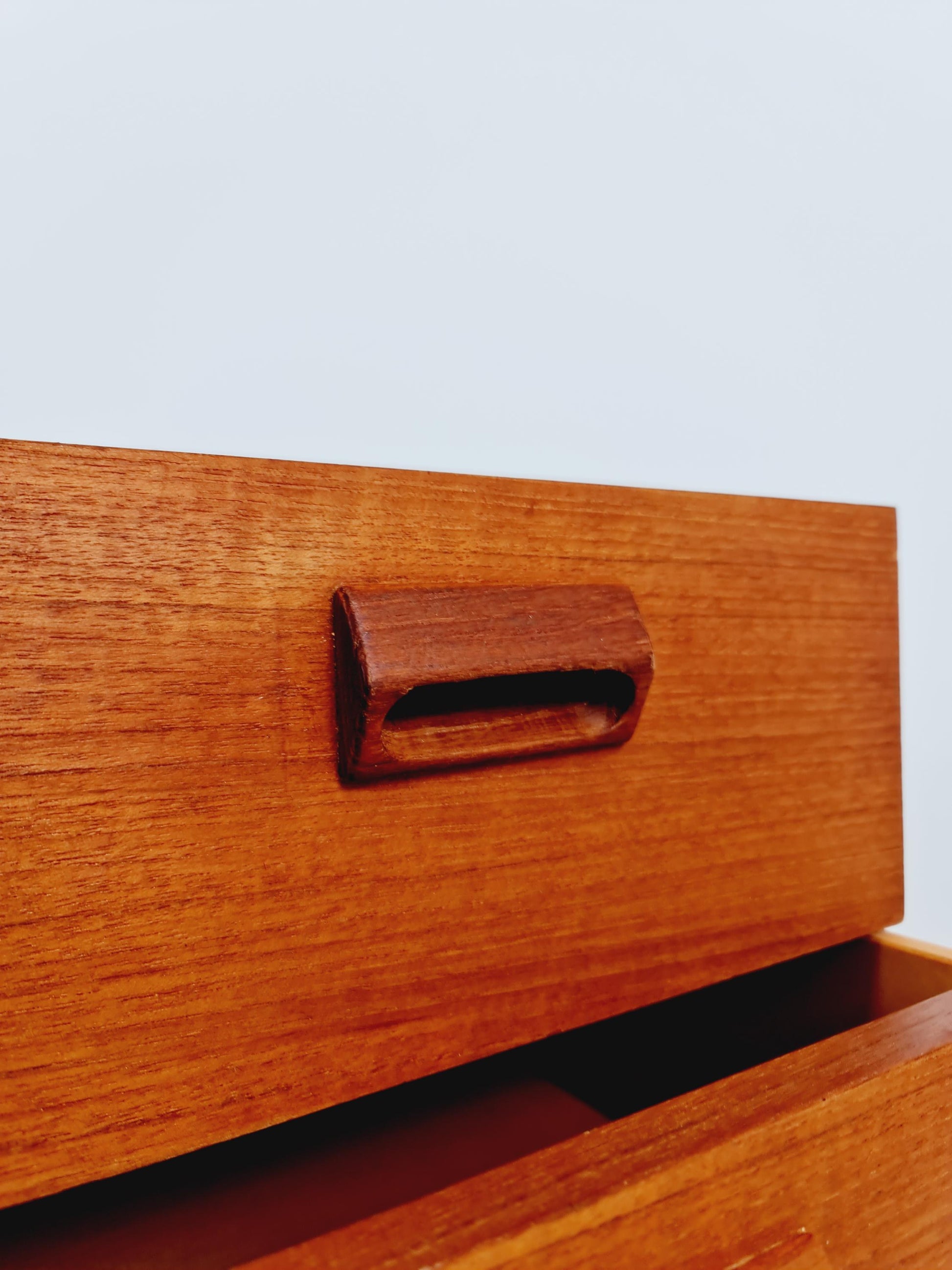 Midcentury danish design chest of drawers By Børge Mogensen For Søborg Mobelfabrik 1960s