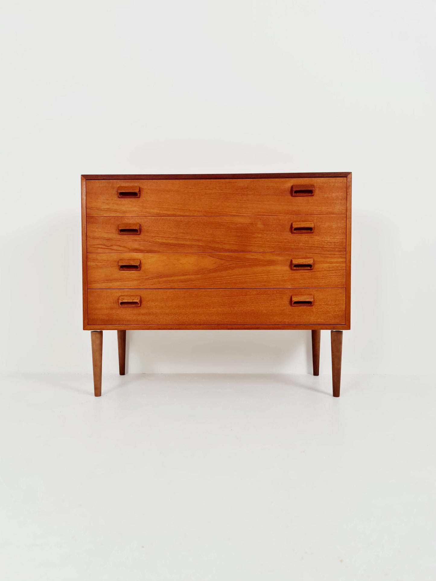 Midcentury danish design chest of drawers By Børge Mogensen For Søborg Mobelfabrik 1960s