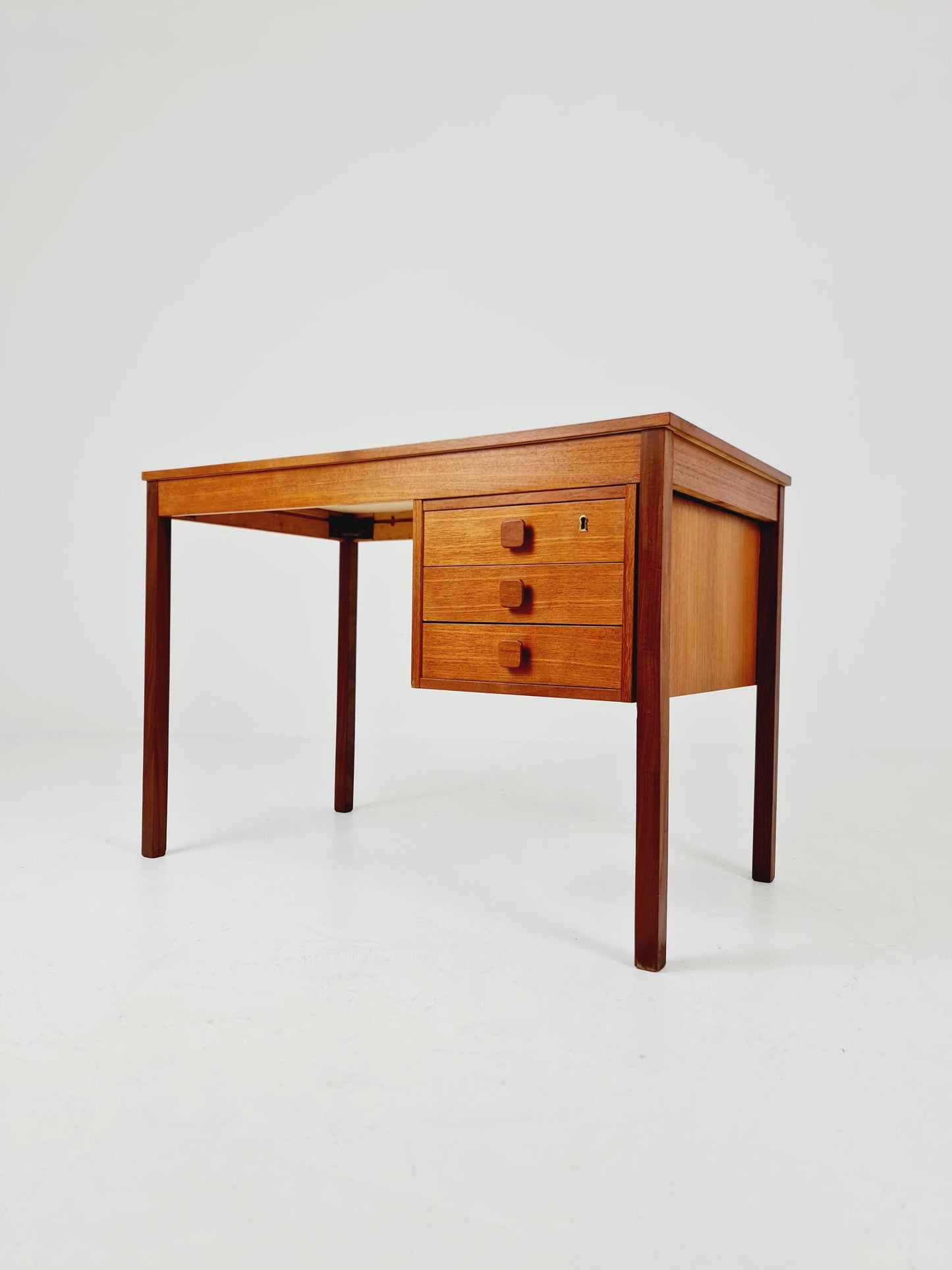Midcentury Danish Teak Desk by Domino mobler, 1960s