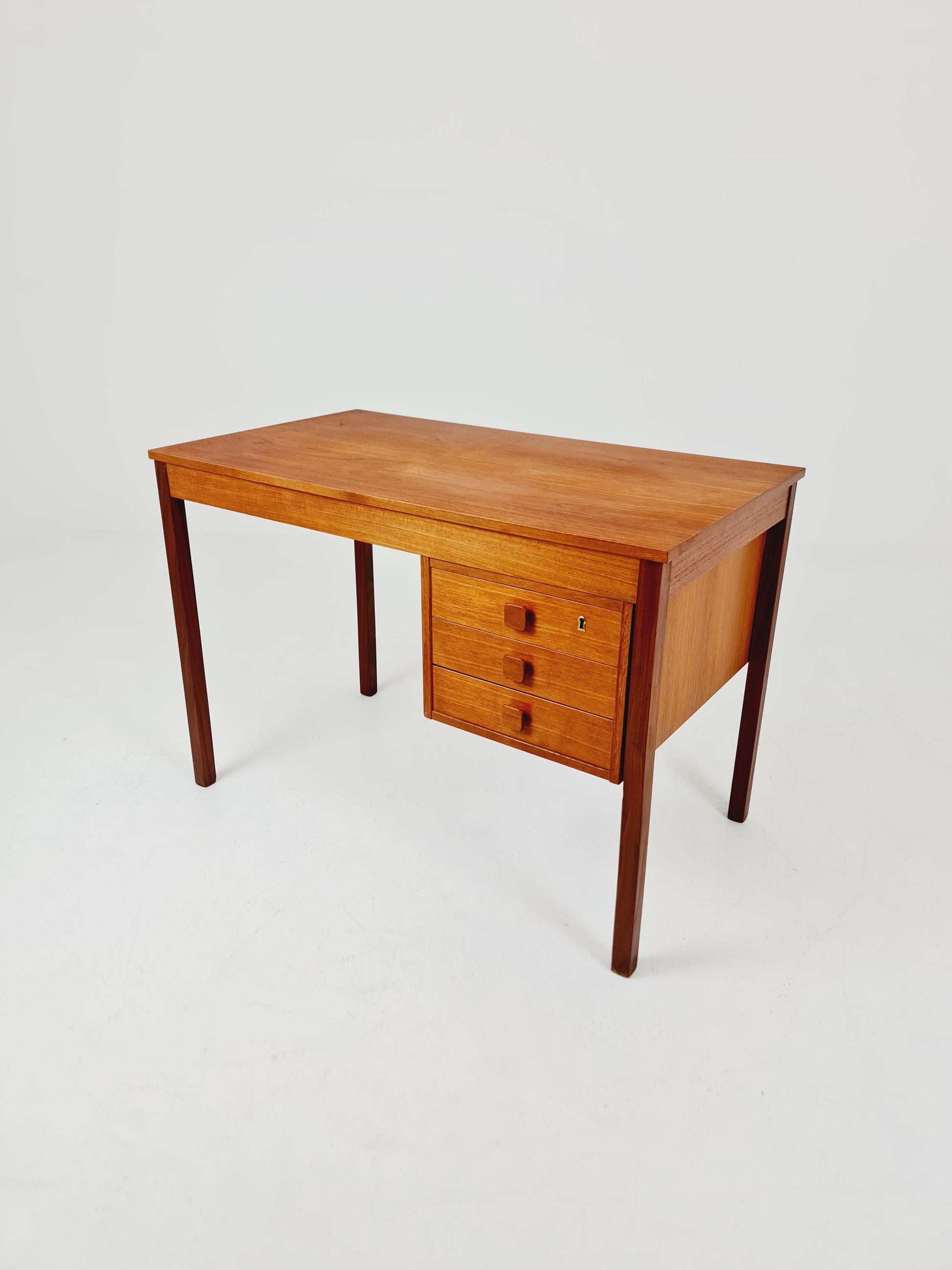 Midcentury Danish Teak Desk by Domino mobler, 1960s