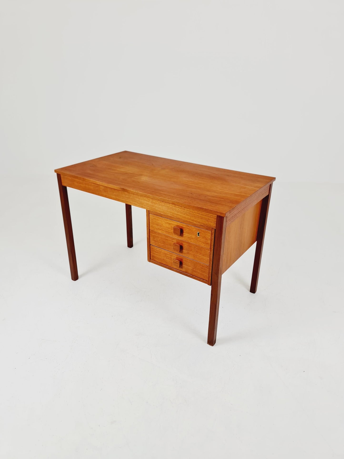 Midcentury Danish Teak Desk by Domino mobler, 1960s