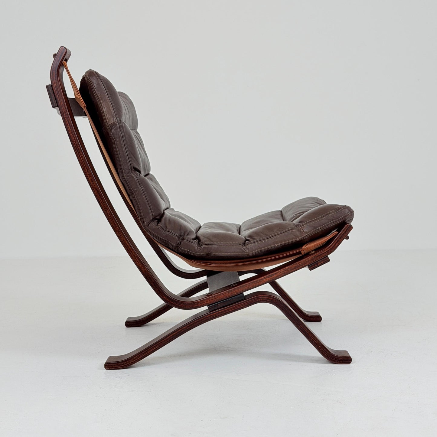 1 of 4 Mid century Focus Lounge Chairs Danish Modern Armchair | Mid Century Scandinavian Sling Chair by Bramin Denmark 1907s