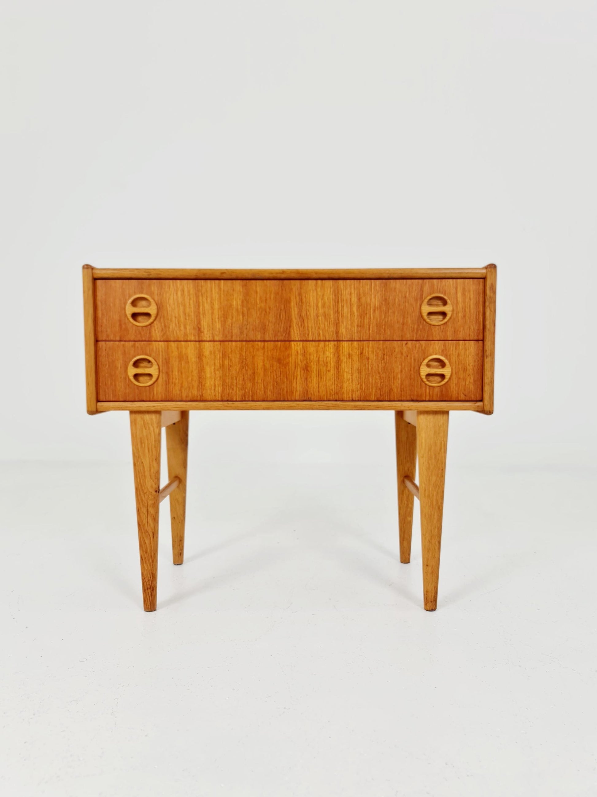 Midcentury Carlström & Co Teak Vintage Side table/ Bedside table/ Night stand straight from the sixties