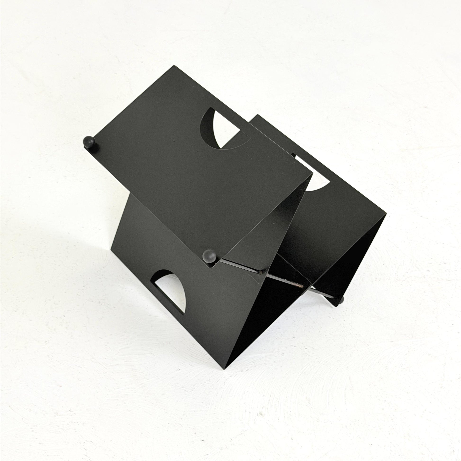 Mid century Postmodern Magazine Rack by Ettore Sottsass Style | Memphis Design |Italy 1980s