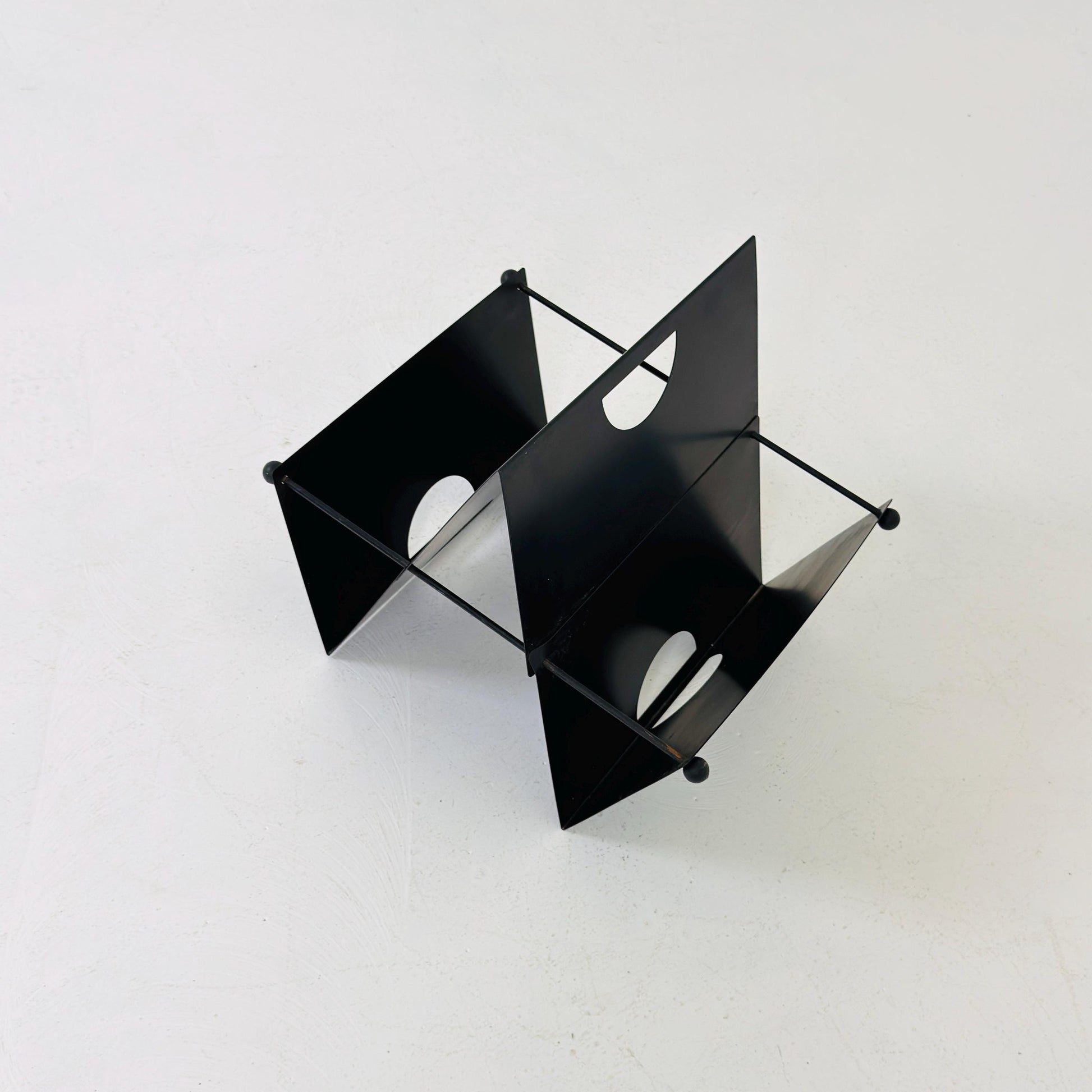 Mid century Postmodern Magazine Rack by Ettore Sottsass Style | Memphis Design |Italy 1980s
