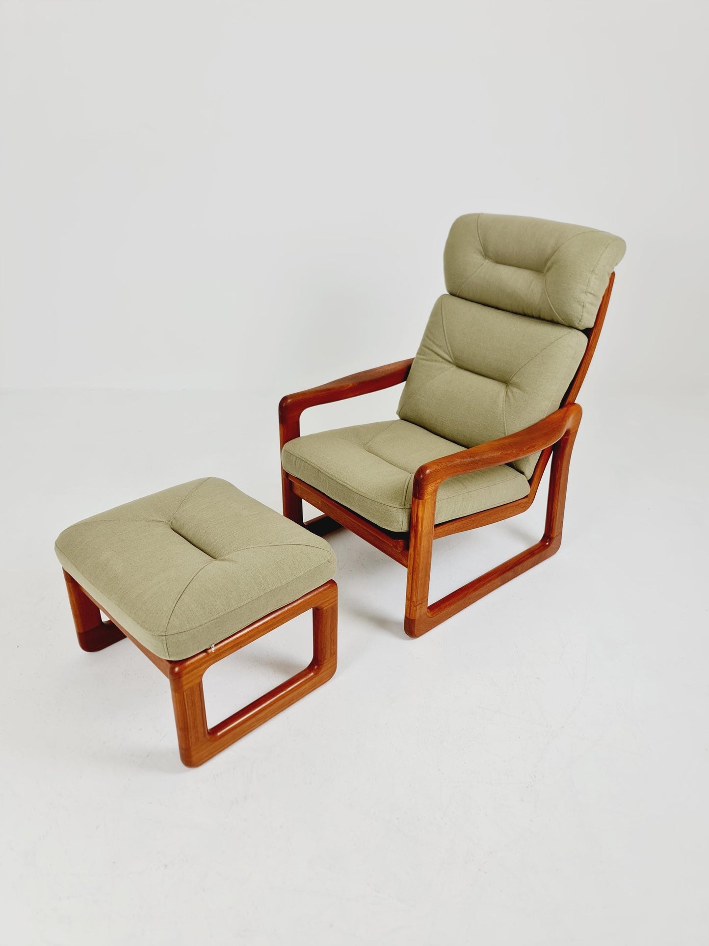 Mid century teak easy lounge chairs With Ottoman by Johannes Andersen for Holsterbo Möbelfabrik , 1960s