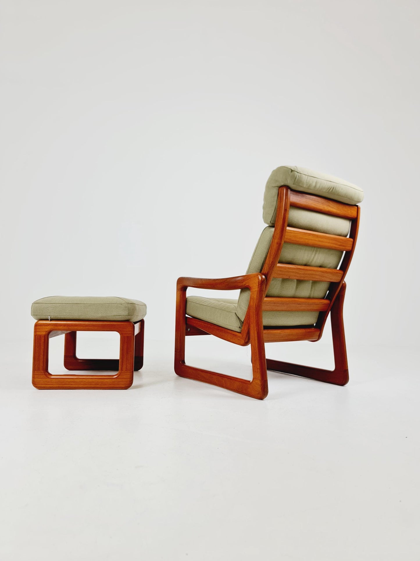 Mid century teak easy lounge chairs With Ottoman by Johannes Andersen for Holsterbo Möbelfabrik , 1960s