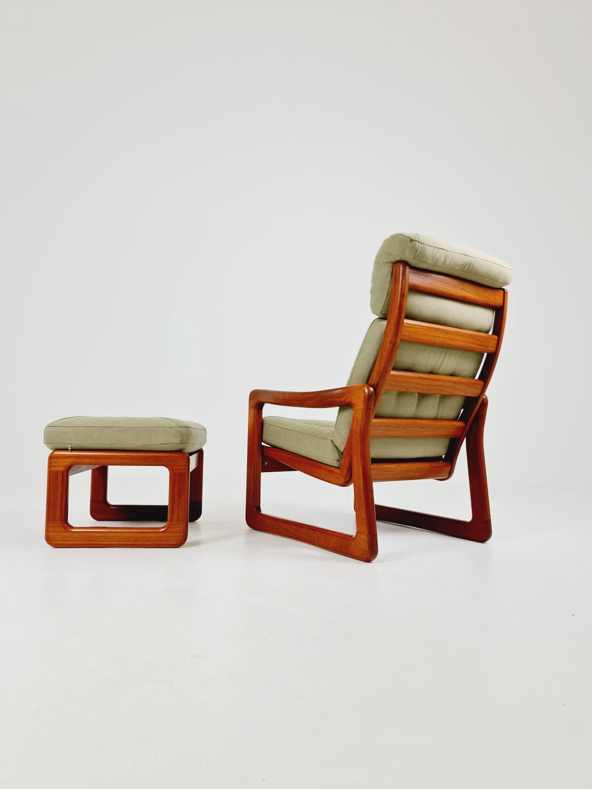 Mid century teak easy lounge chairs With Ottoman by Johannes Andersen for Holsterbo Möbelfabrik , 1960s