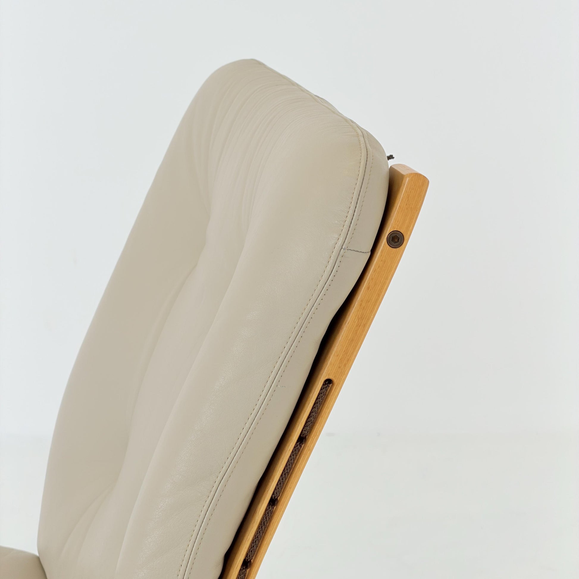 Set of 2 Mid century Norwegian Kengu leather lounge chairs by Elsa & Nordahl Solheim for Rybo Rykken - 1970s Norway