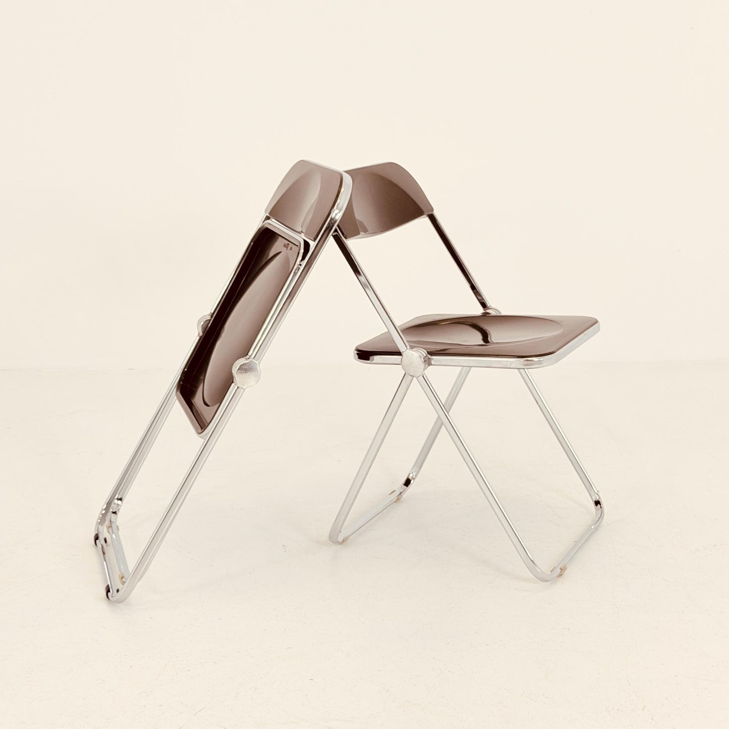 Set of 2 vintage Italian Plia Folding Chairs by Giancarlo Piretti for Castelli, 1970s
