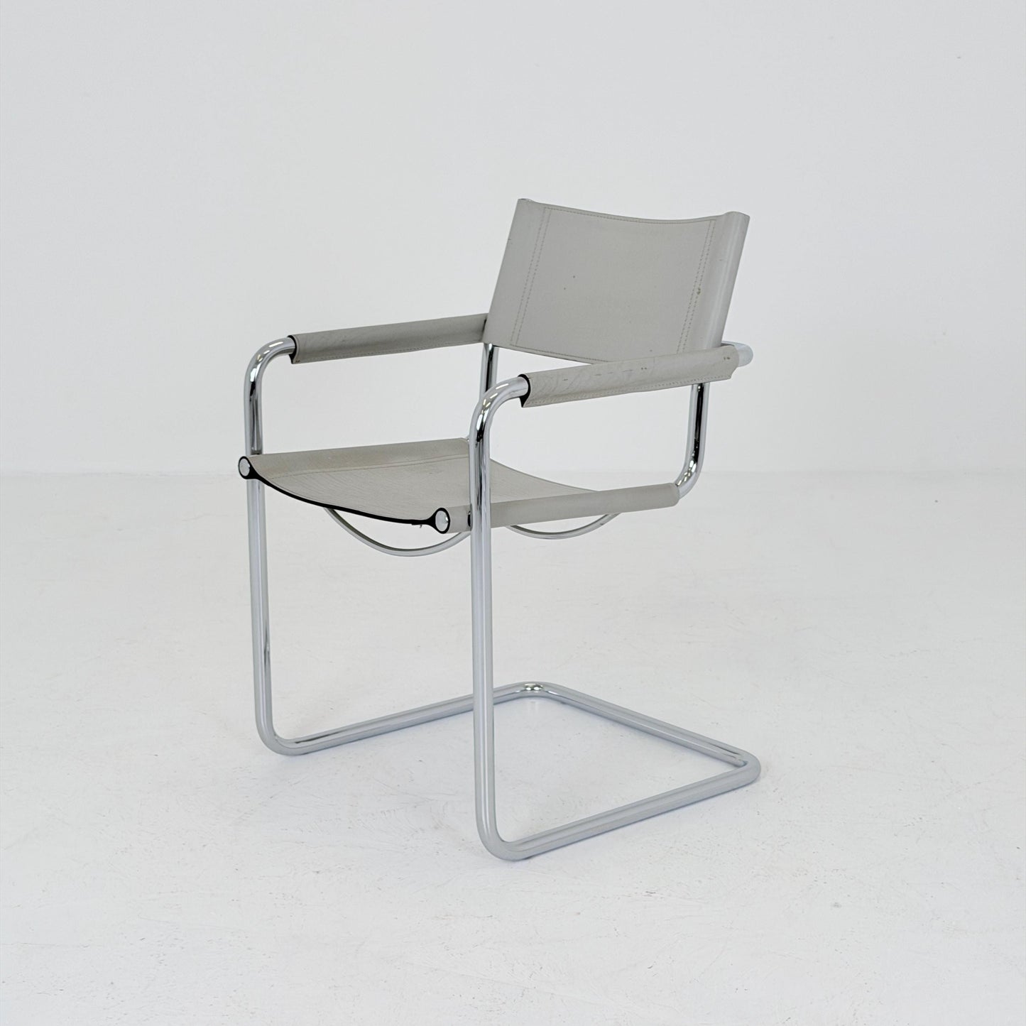 1 of 3 Mid century Bauhaus Matteo Grassi MG5 Cantilever Armchairs by Mart Stam, Italy, 1980s – Model B34