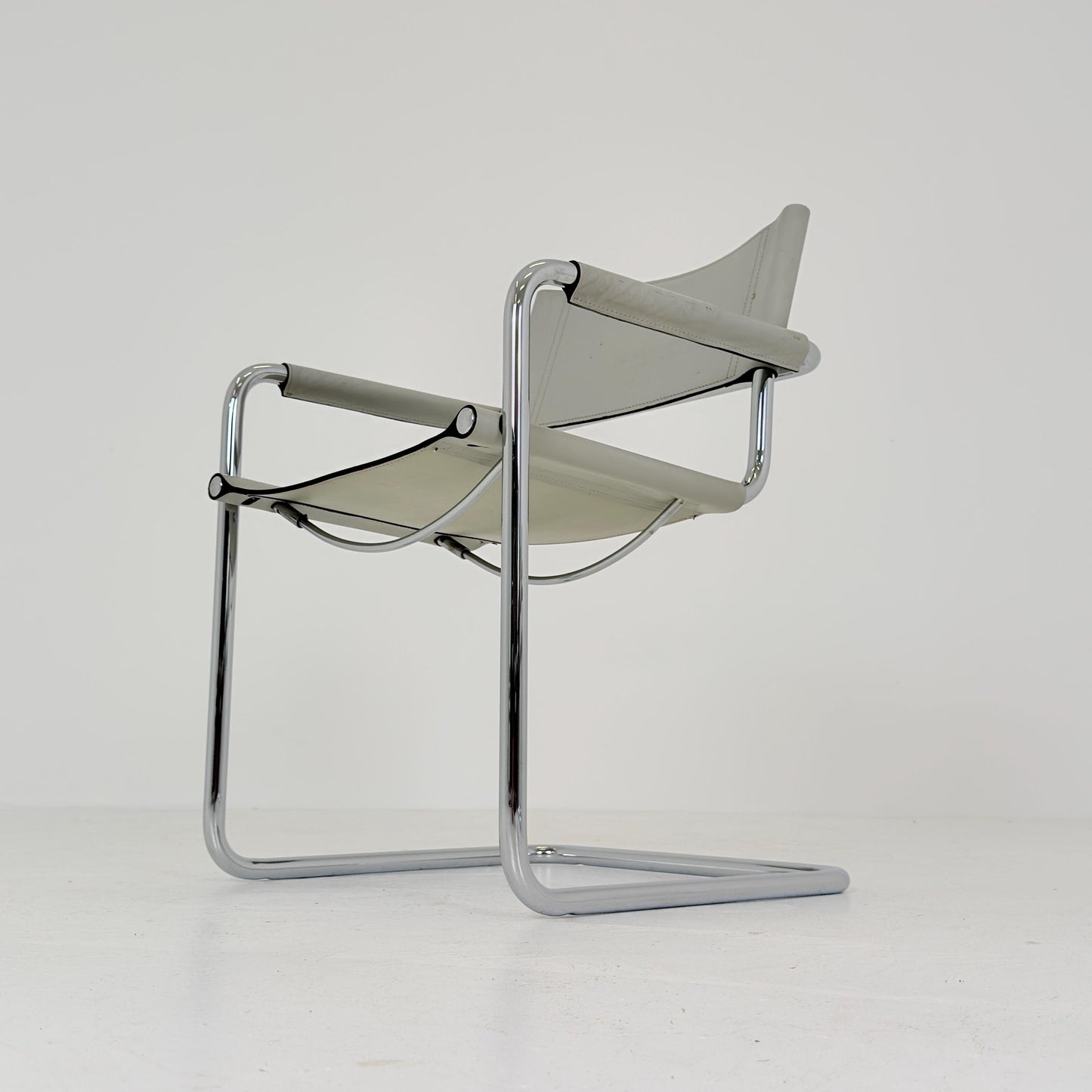1 of 3 Mid century Bauhaus Matteo Grassi MG5 Cantilever Armchairs by Mart Stam, Italy, 1980s – Model B34