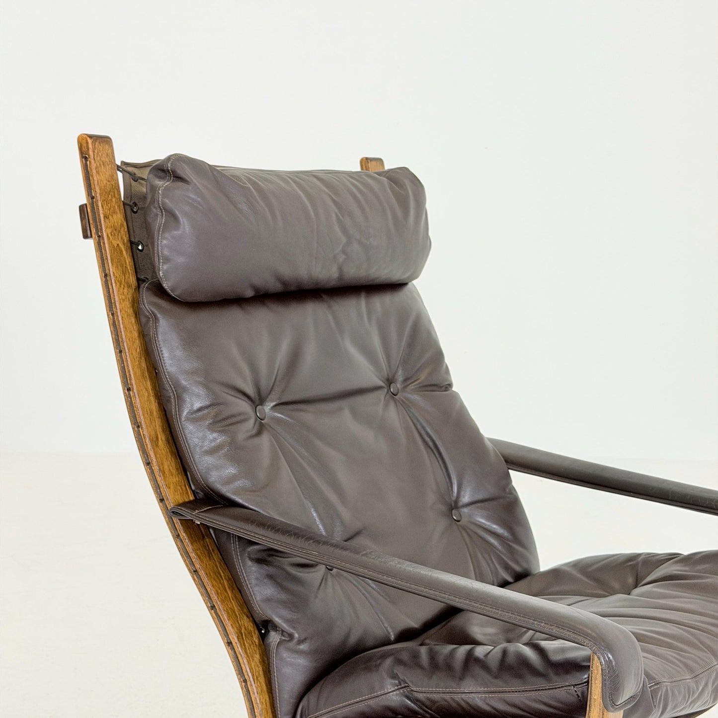 Mid century Ingmar Relling Danish Modern Siesta brown leather Chair with High Back and Armrests from Westnofa Norway 1960s