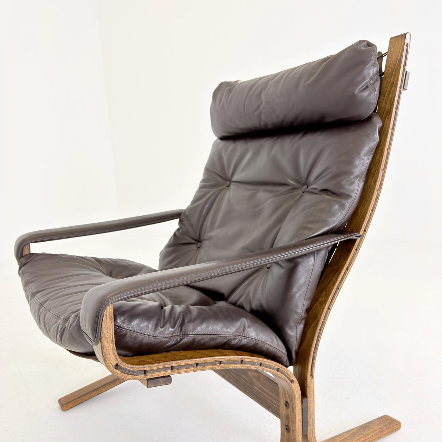 Mid century Ingmar Relling Danish Modern Siesta brown leather Chair with High Back and Armrests from Westnofa Norway 1960s