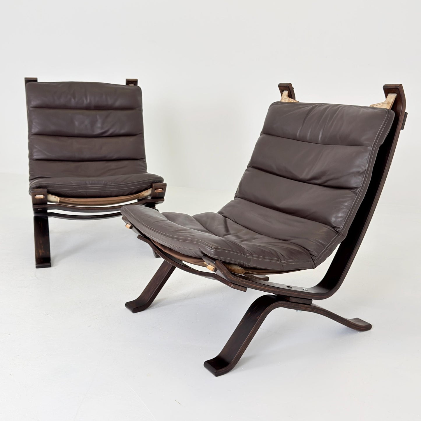 Set of 2 Mid century Focus Lounge Chairs Danish Modern Armchair | Mid Century Scandinavian Sling Chair by Bramin Denmark 1907s