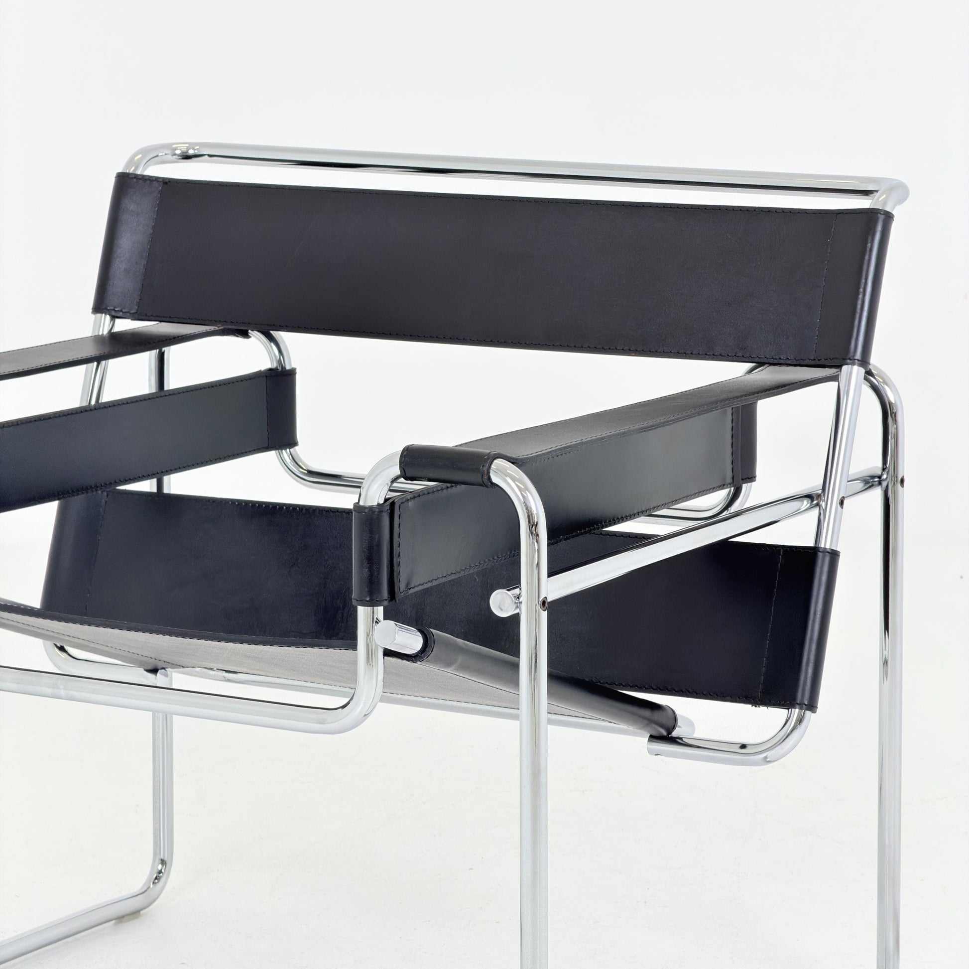Mid century Bauhaus Orginal Wassily Chair B3 by Marcel Breuer for Gavina, Italy, 1960s