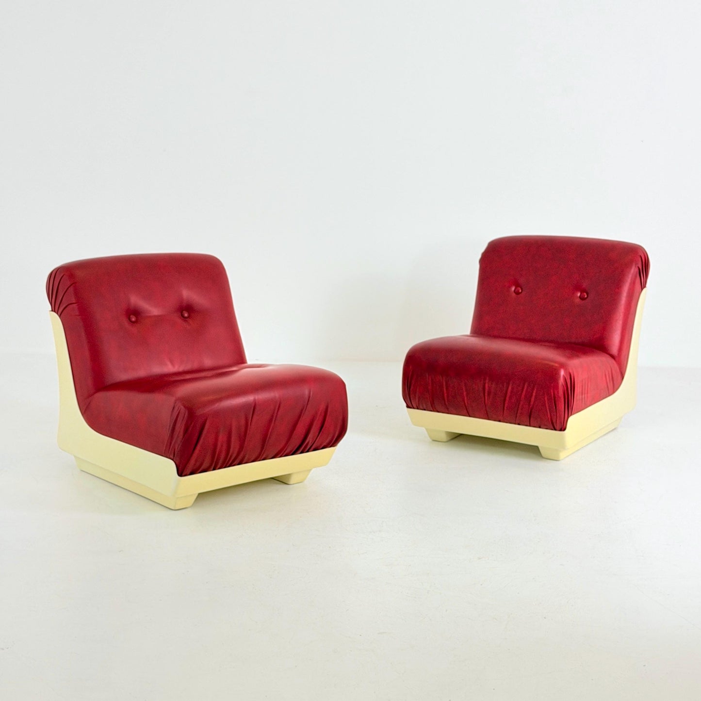 Set of 4 Mid-Century Space Age Lounge Chairs Red Leather & Fiberglass Shell, Modular 1970s Design, Germany