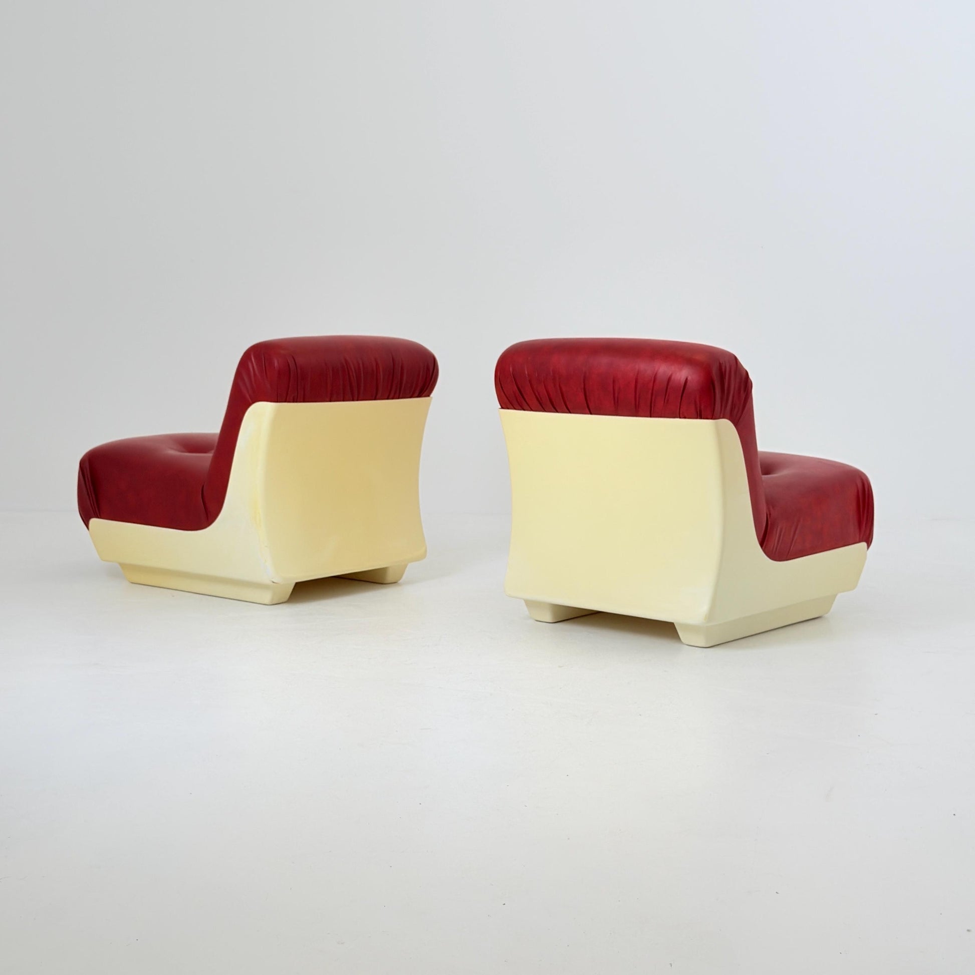 1 of 4 Mid-Century Space Age Lounge Chairs Red Leather & Fiberglass Shell, Modular 1970s Design, Germany