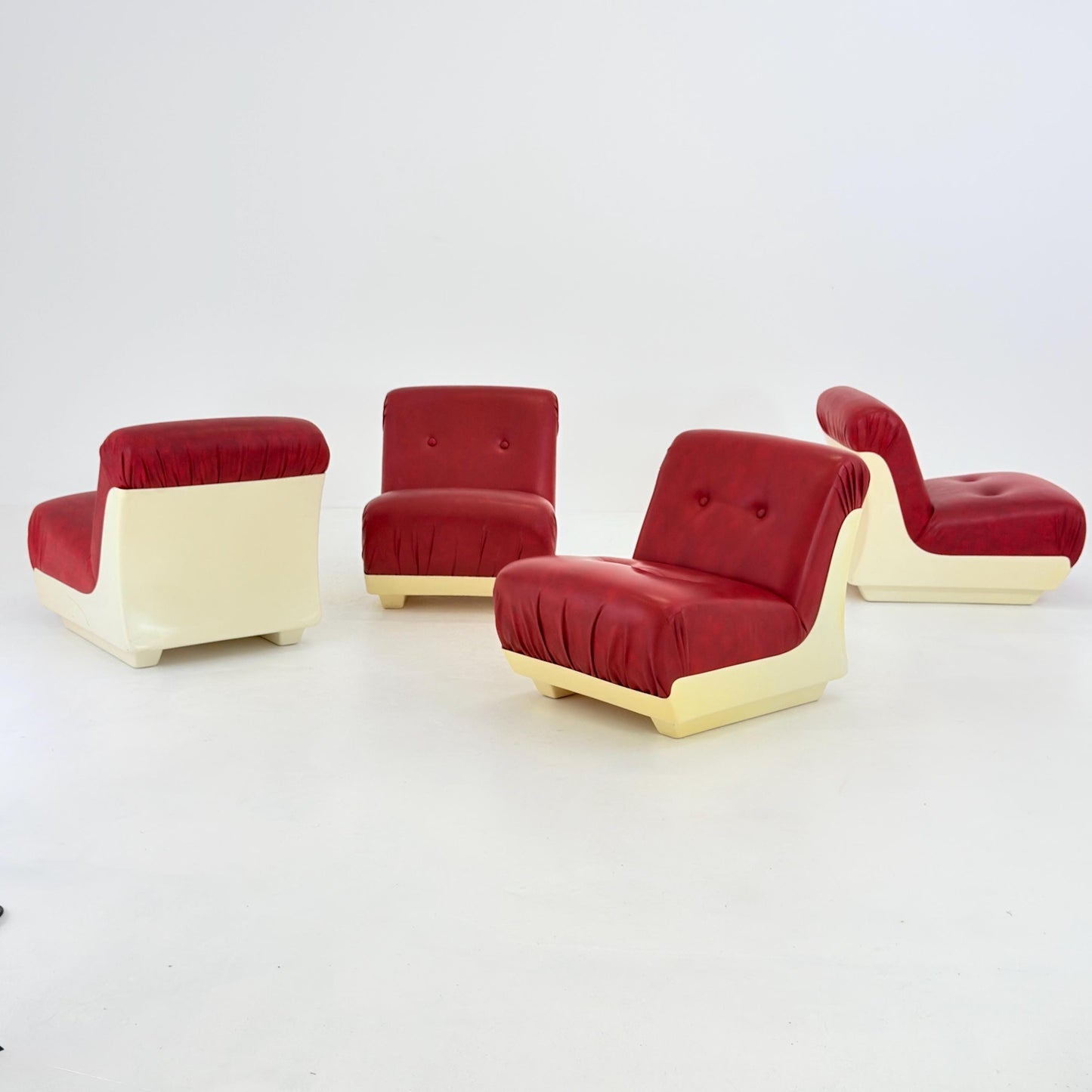 1 of 4 Mid-Century Space Age Lounge Chairs Red Leather & Fiberglass Shell, Modular 1970s Design, Germany