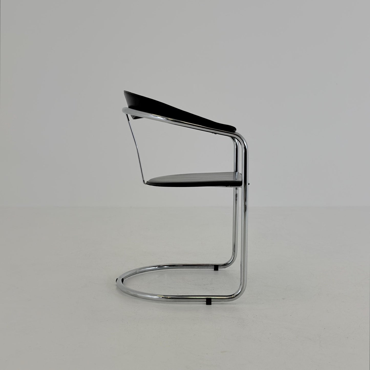 Mid century Bauhaus Canasta Cantilever Chair by Arrben, Italy 1980s,