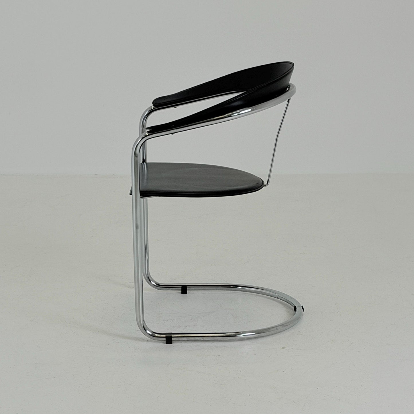 Mid century Bauhaus Canasta Cantilever Chair by Arrben, Italy 1980s,