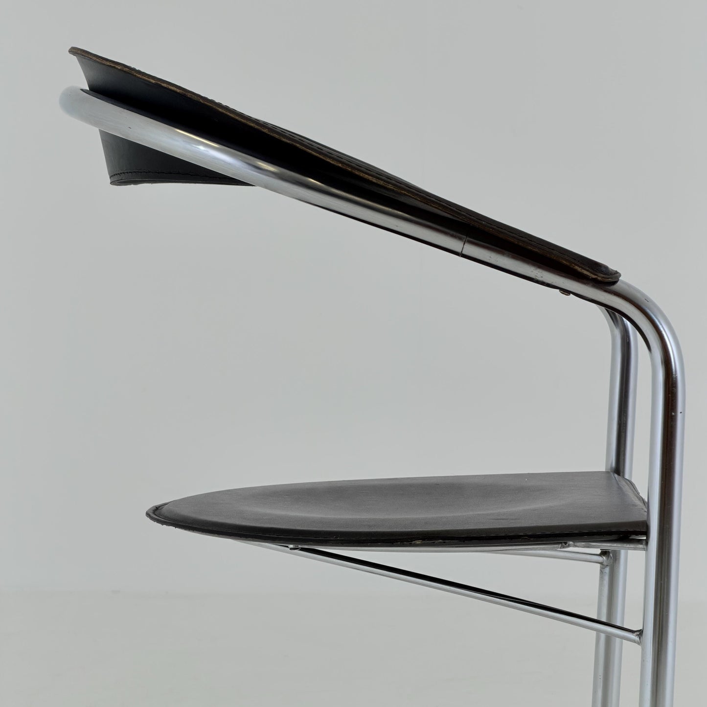 Mid century Bauhaus Canasta Cantilever Chair by Arrben, Italy 1980s,