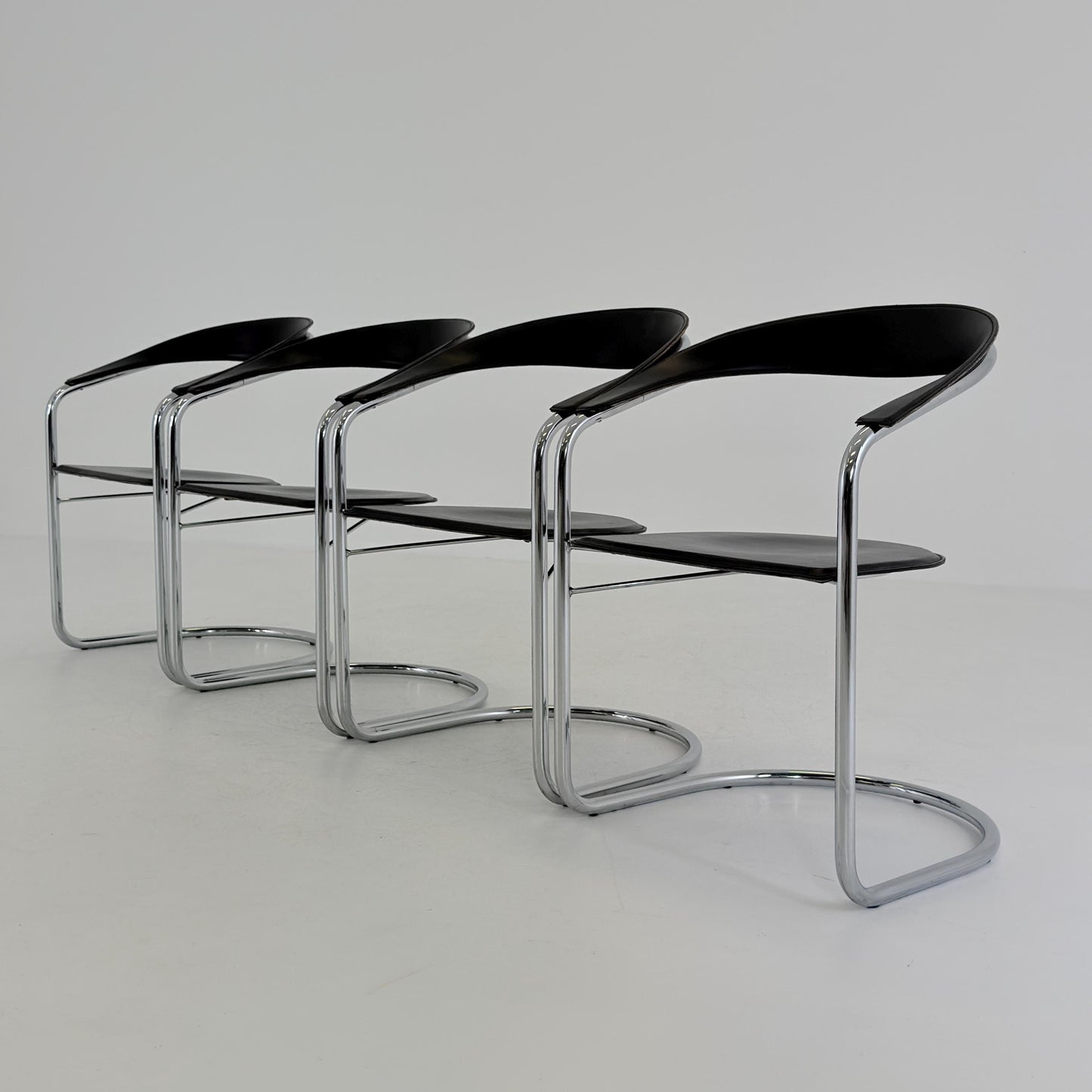 Set of 4 Mid century Bauhaus Canasta Cantilever Chairs by Arrben, Italy 1980s,