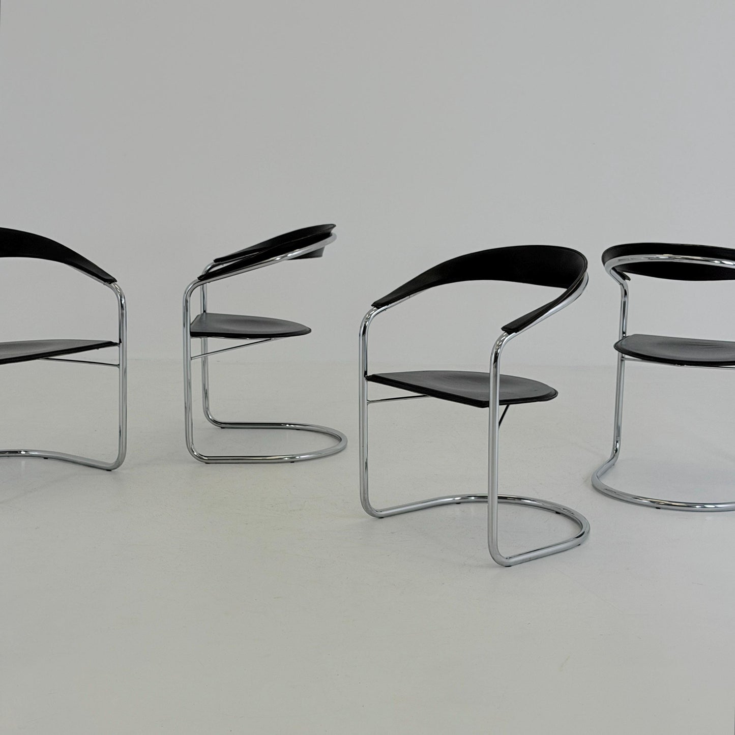 Set of 4 Mid century Bauhaus Canasta Cantilever Chairs by Arrben, Italy 1980s,