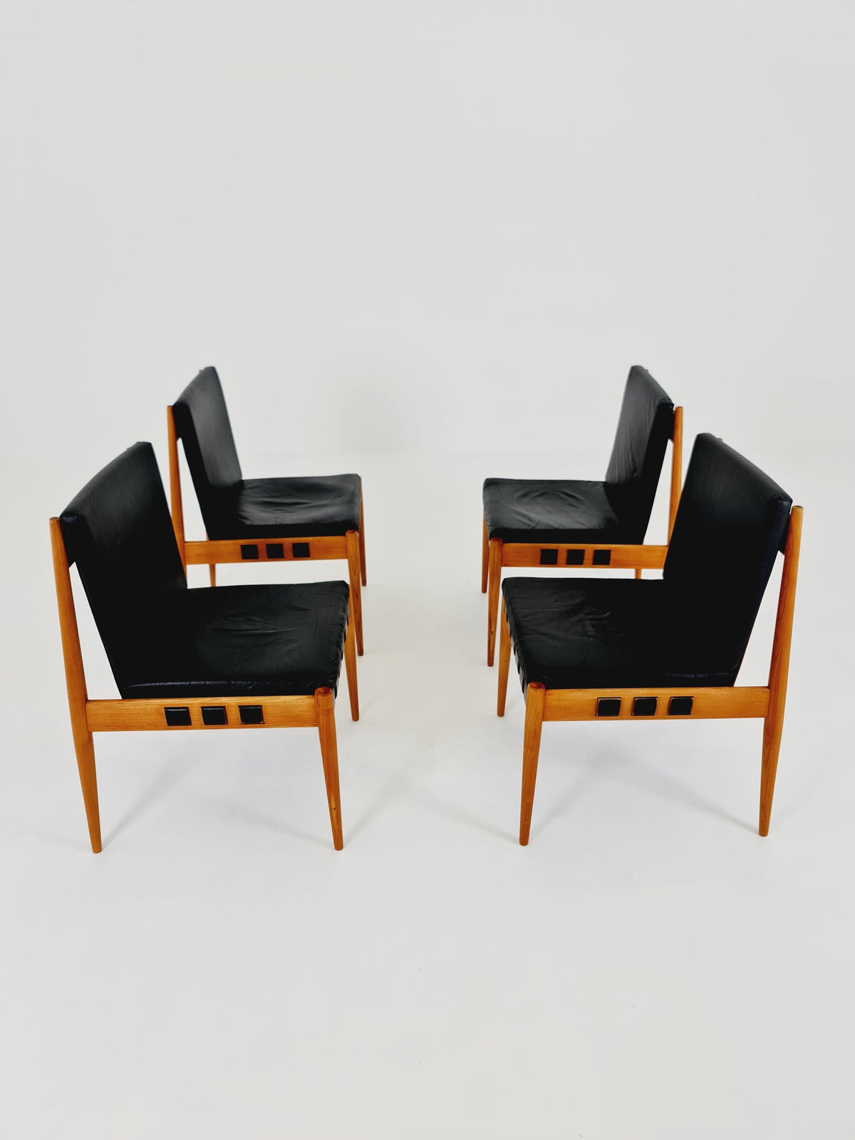 Rare Vintage Danish Ash Wood dining chairs by Egon Eiermann SE 21 , 1960s, set of 4
