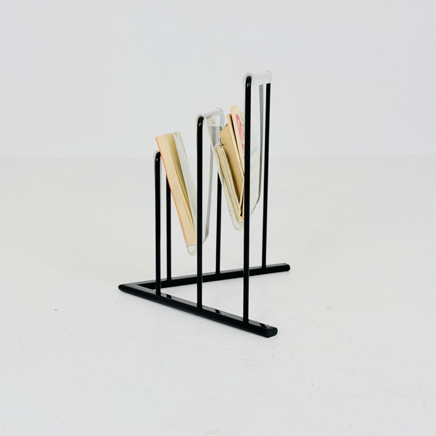 Mid-Century Postmodern Magazine Rack by Markus Börgens for D-Tec, Germany, 1980s