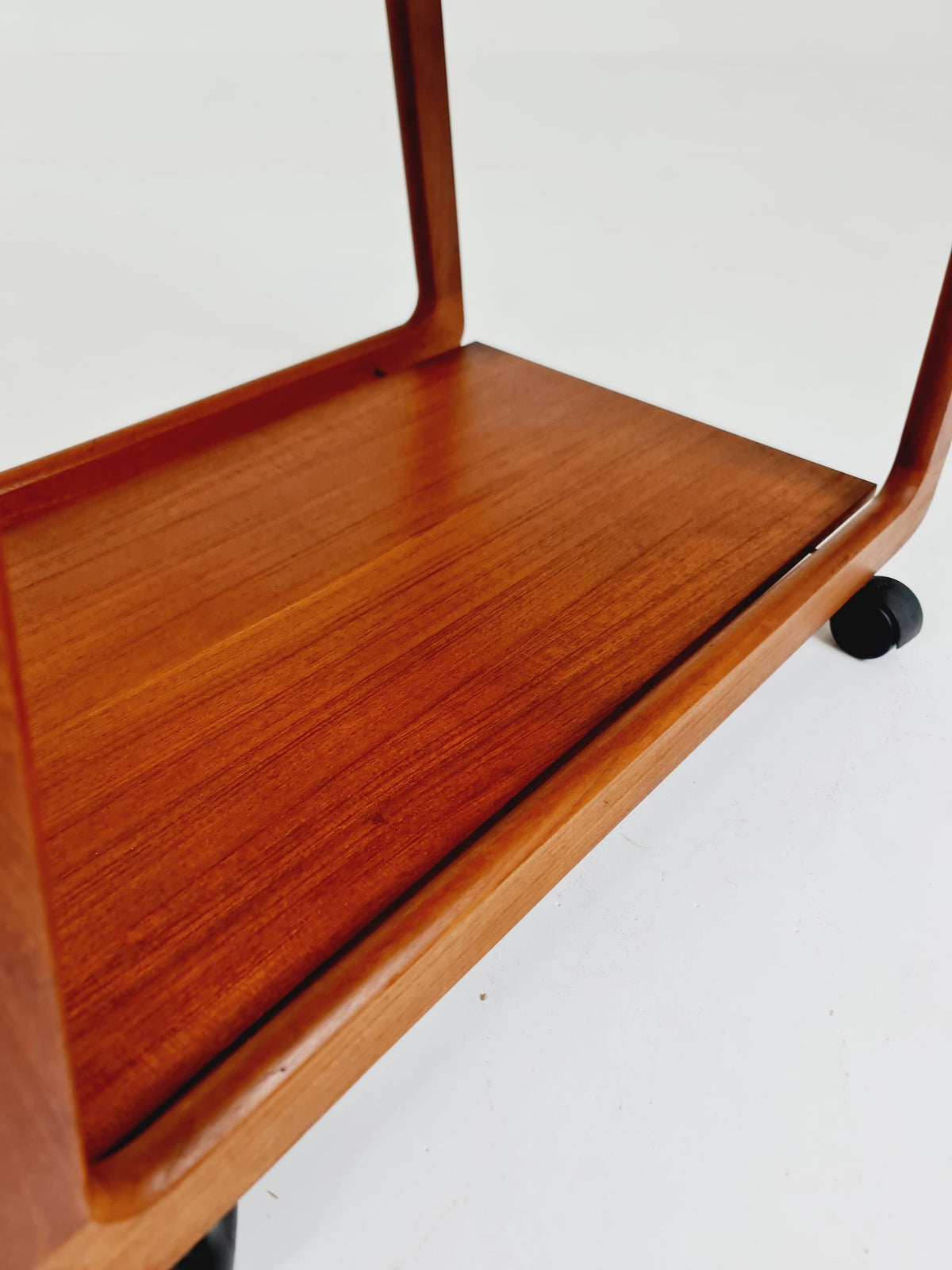 Big Vintage mid century danish trolley in solid teak/ bar cart By SIKA Mobler , 1960s