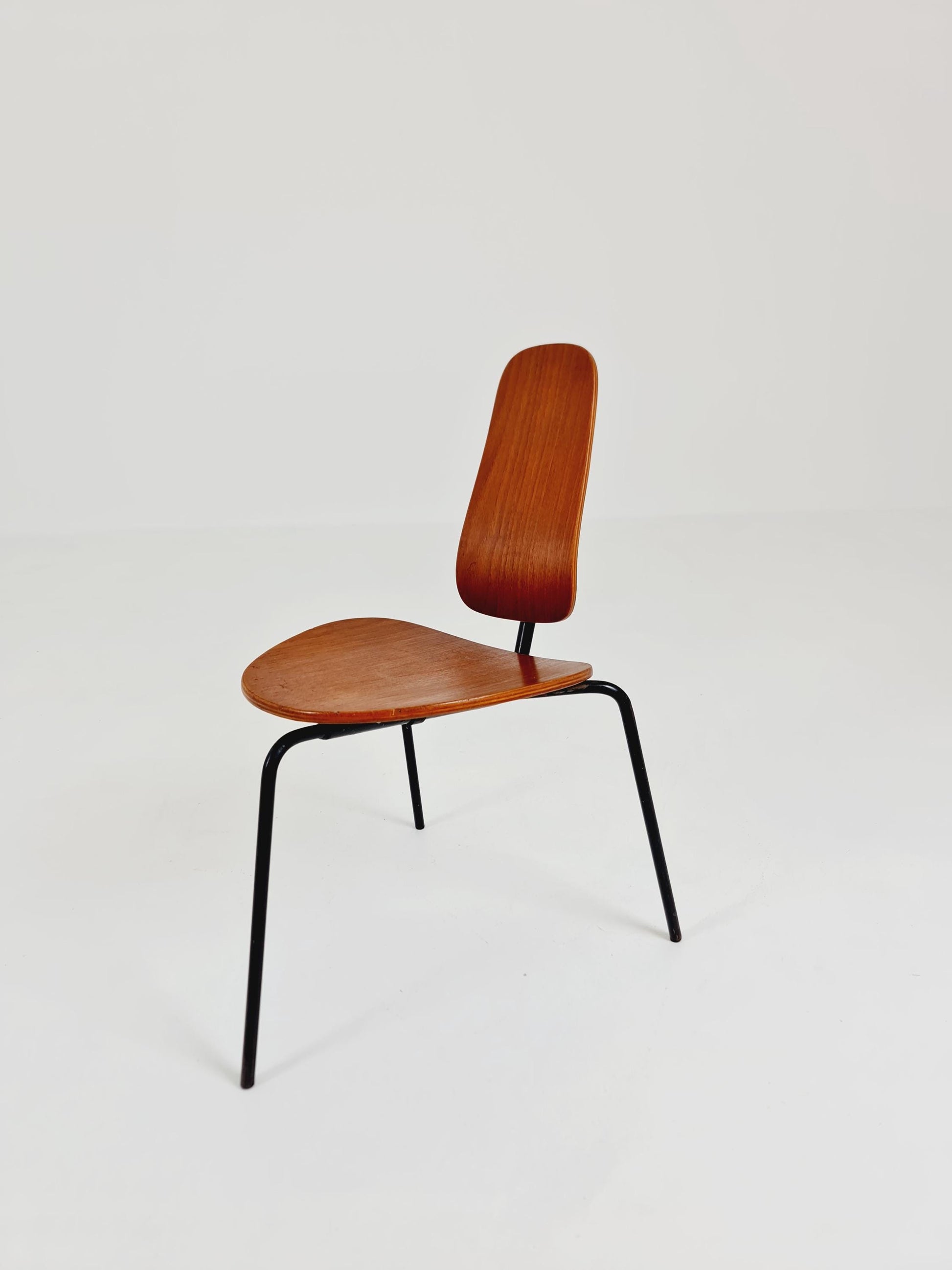 Vintage Mid Century German tripod Chair Teak by Mauser 1960s,