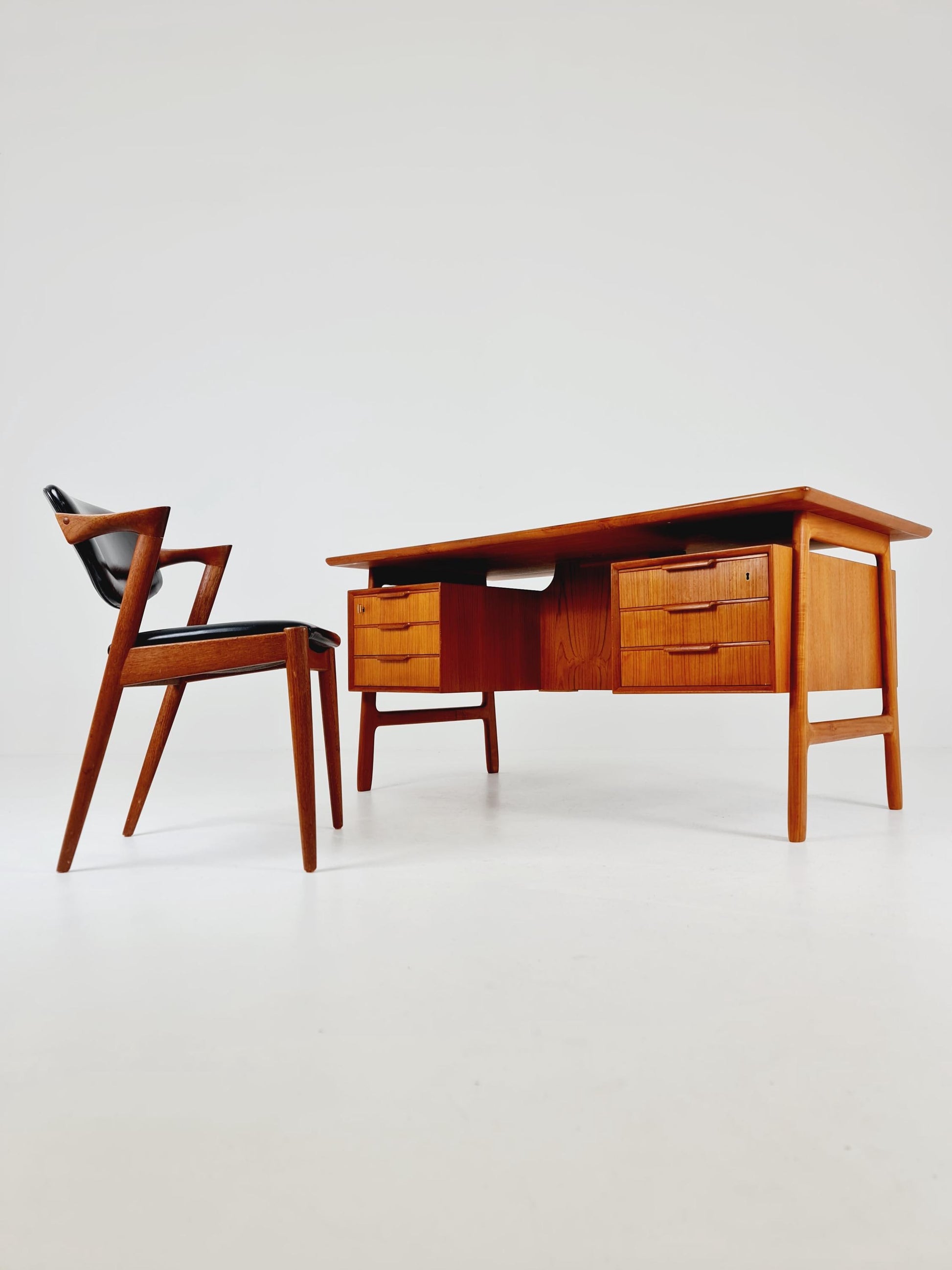 Danish teak desk, Executive Desk by Omann jun, Model No 75, 1960s
