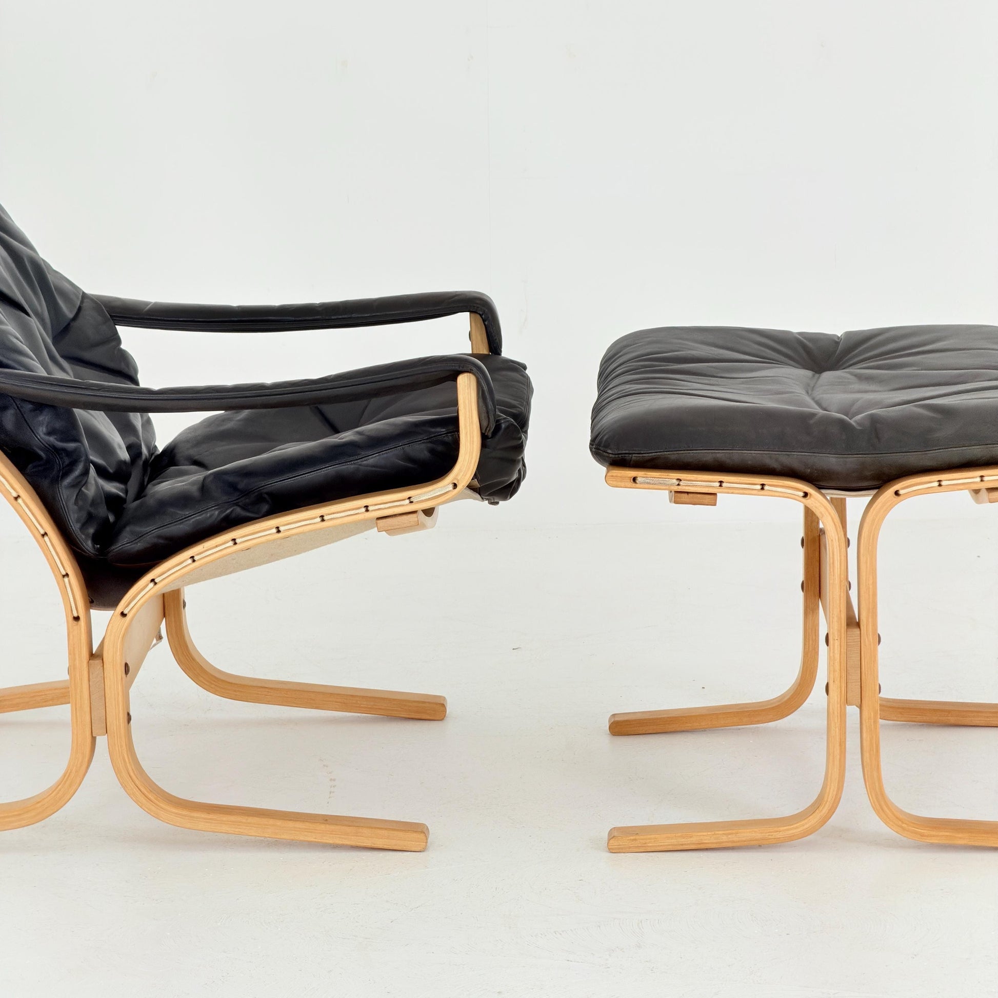 Mid Century Siesta High Back Lounge Chair & Ottoman Set by Ingmar Relling for Westnofa Norway 1960s