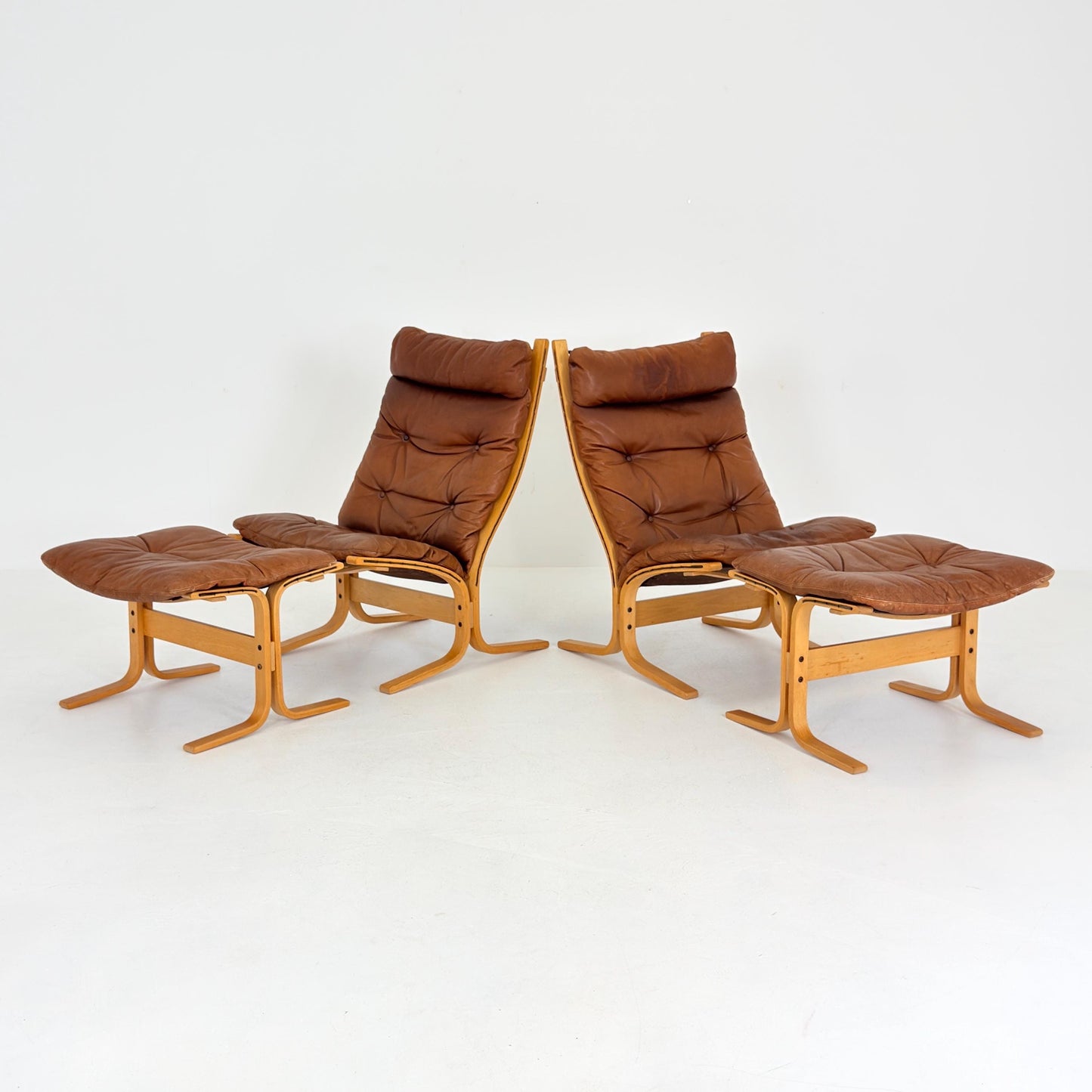 Set of 2 Mid-Century Siesta Lounge Chairs & Ottomans by Ingmar Relling for Westnofa, Norway, 1960s