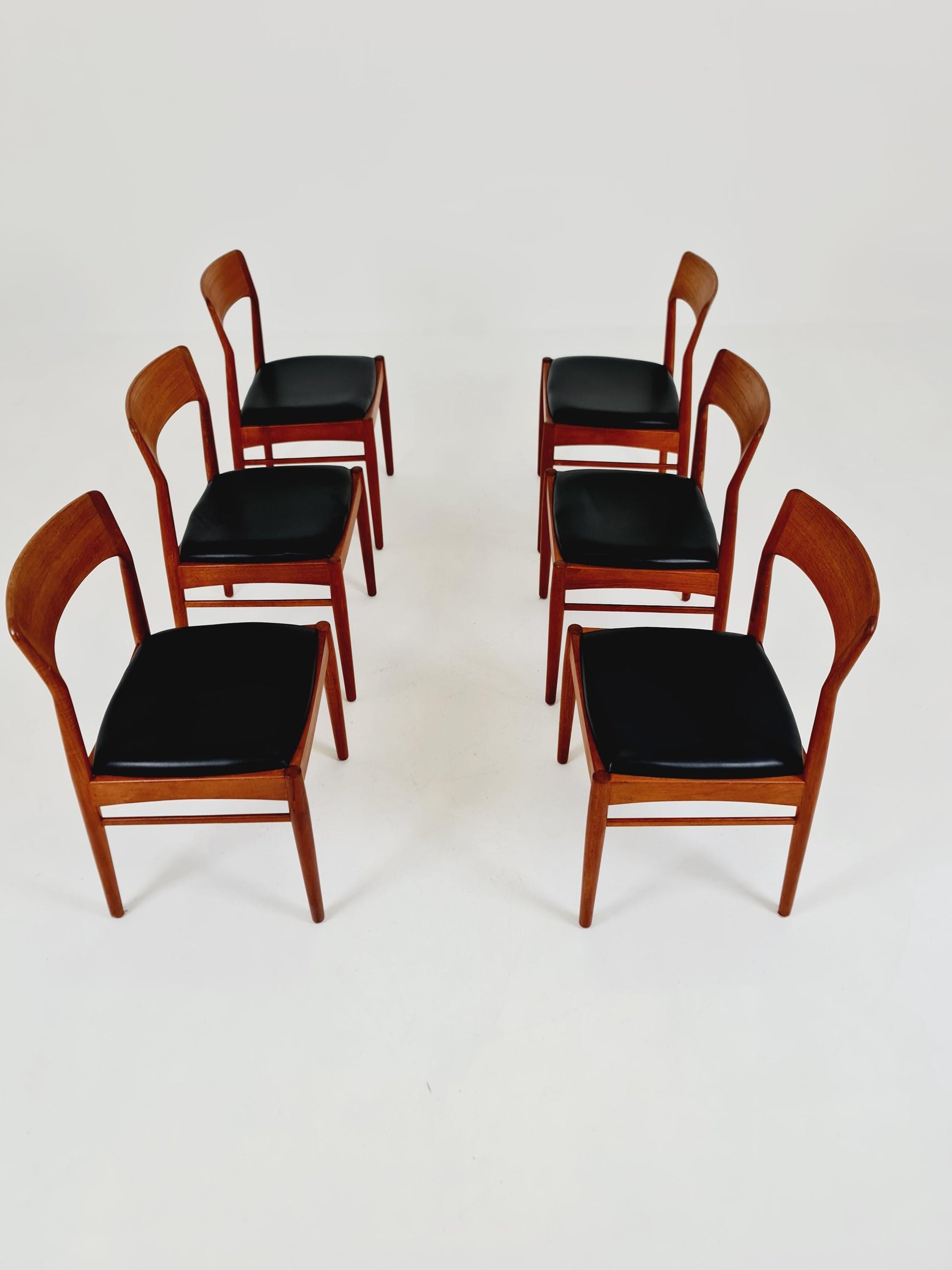 Mid Century Dansih Teak and Leather chair by Henning kaernulf , 1960s Set of 6