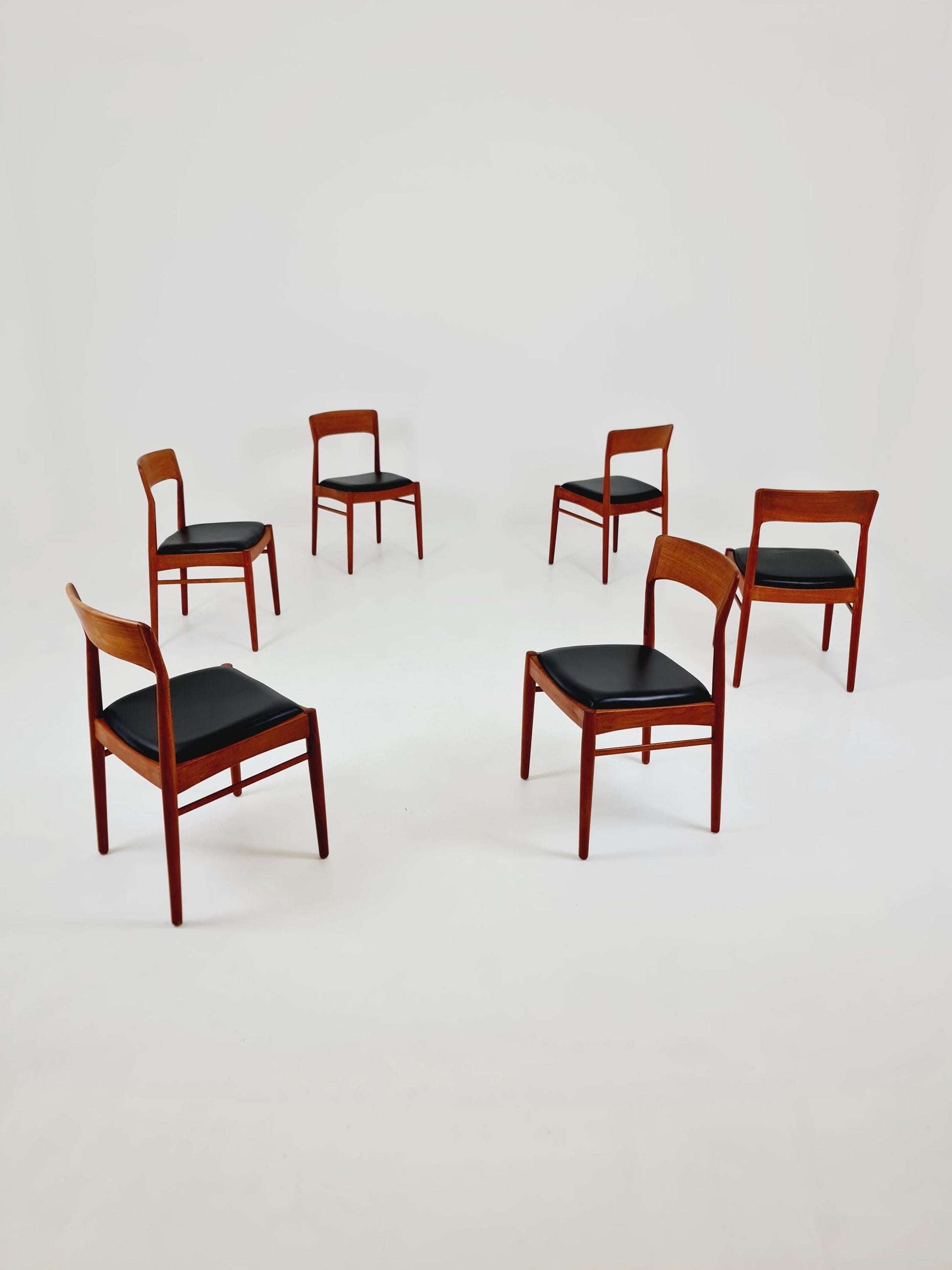 Mid Century Dansih Teak and Leather chair by Henning kaernulf , 1960s Set of 6
