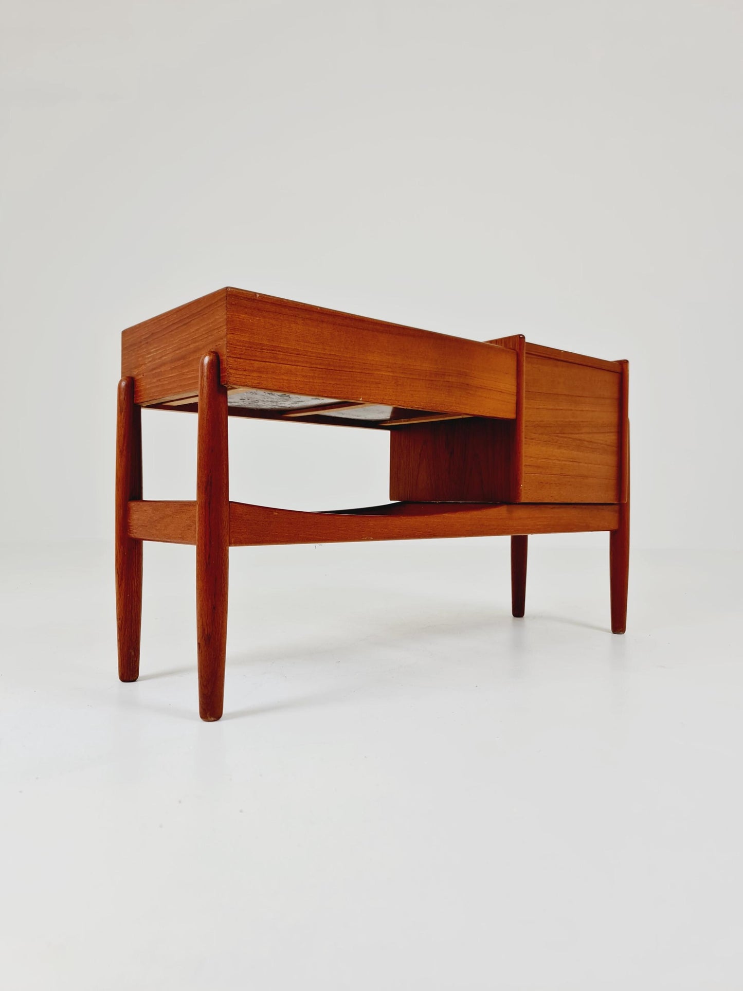Danish teak plant table/ hallway table Arne wahl Iversen, 1960s