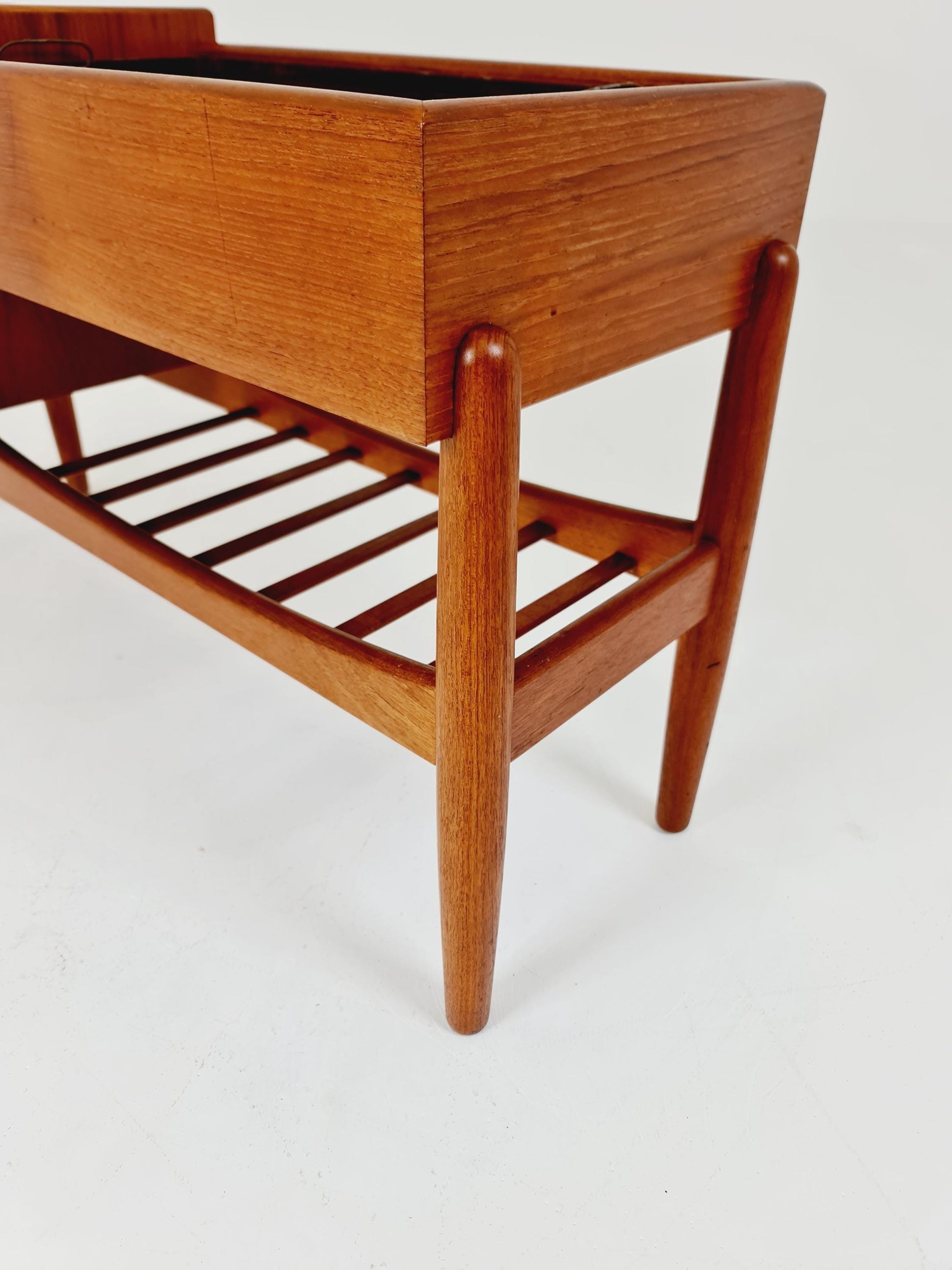 Danish teak plant table/ hallway table Arne wahl Iversen, 1960s