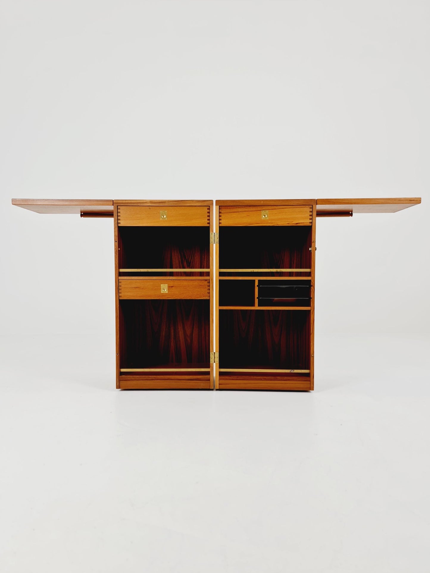 Super rare Danish mid century bar cart trolley By Reno Wahl Iversen for Dyrlund in Teak , 1960s