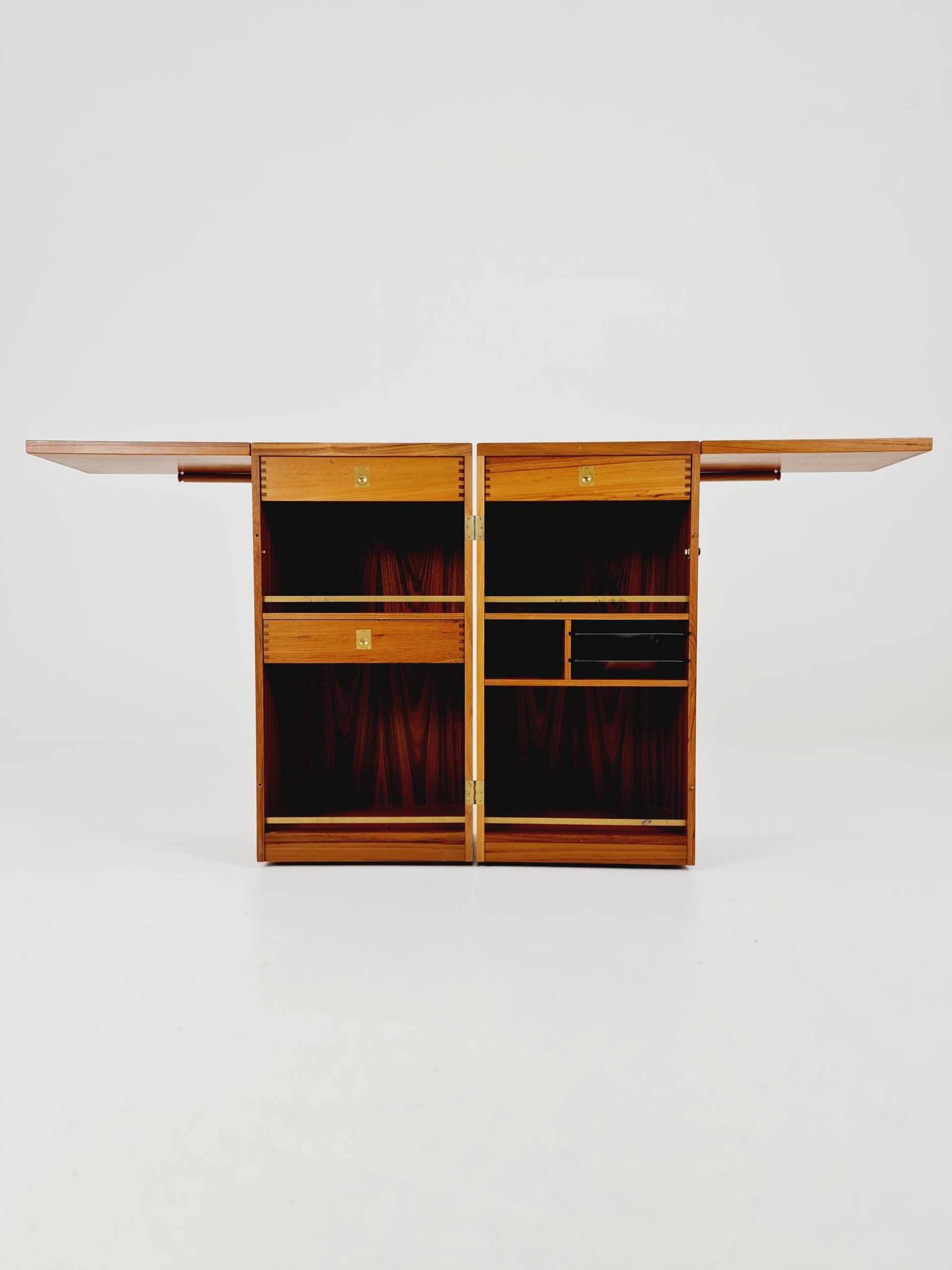 Super rare Danish mid century bar cart trolley By Reno Wahl Iversen for Dyrlund in Teak , 1960s