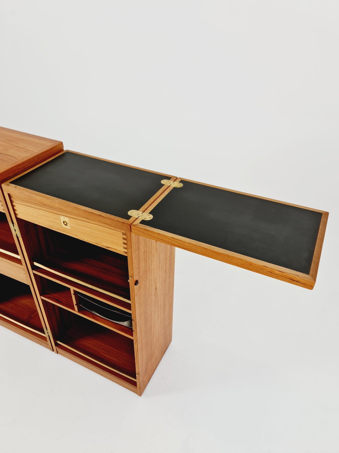 Super rare Danish mid century bar cart trolley By Reno Wahl Iversen for Dyrlund in Teak , 1960s